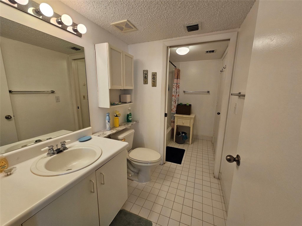 WELDON CONDOMINIUM H - Residential