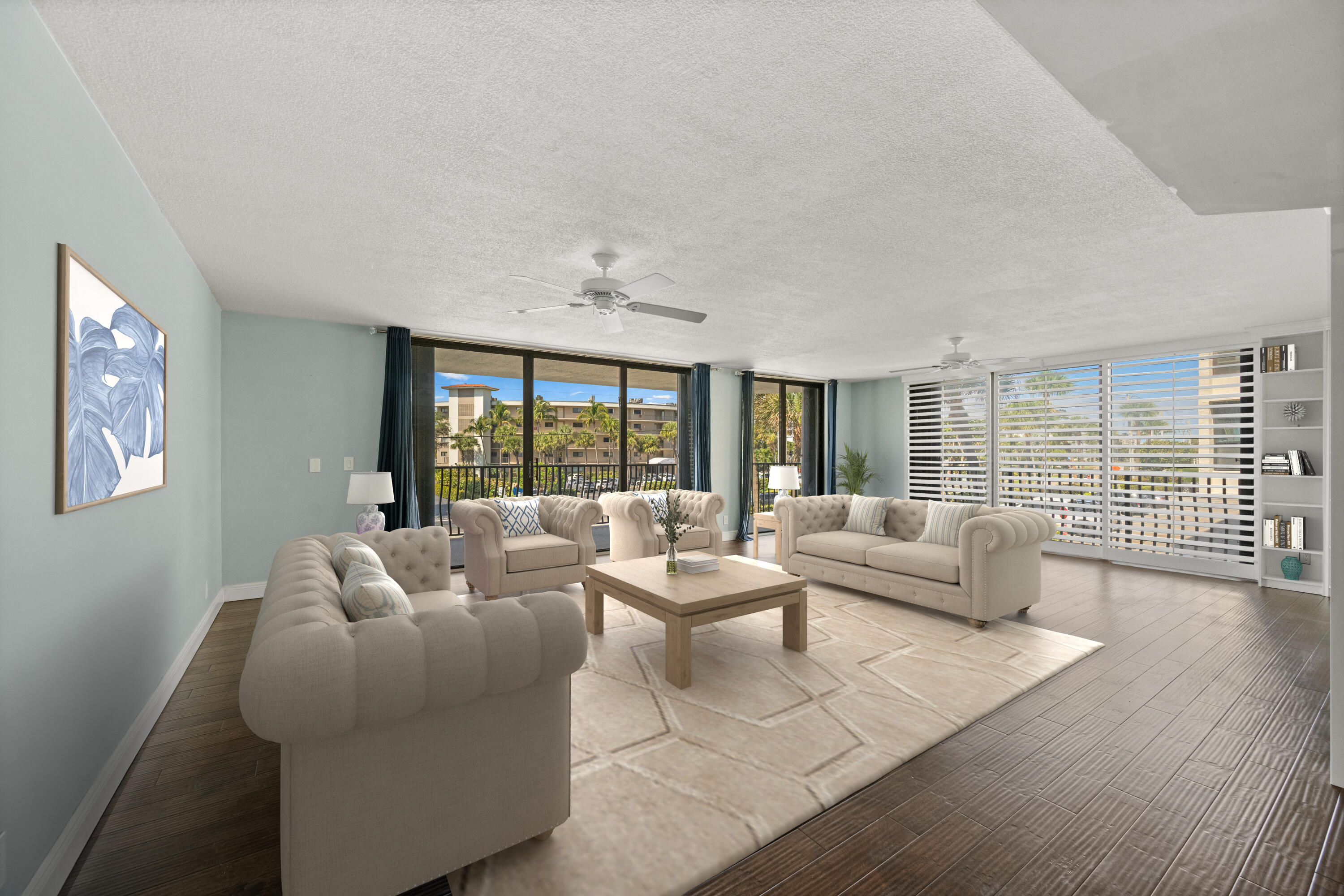 LA PENSEE COND DECL FILED 4-25-85 IN - Residential