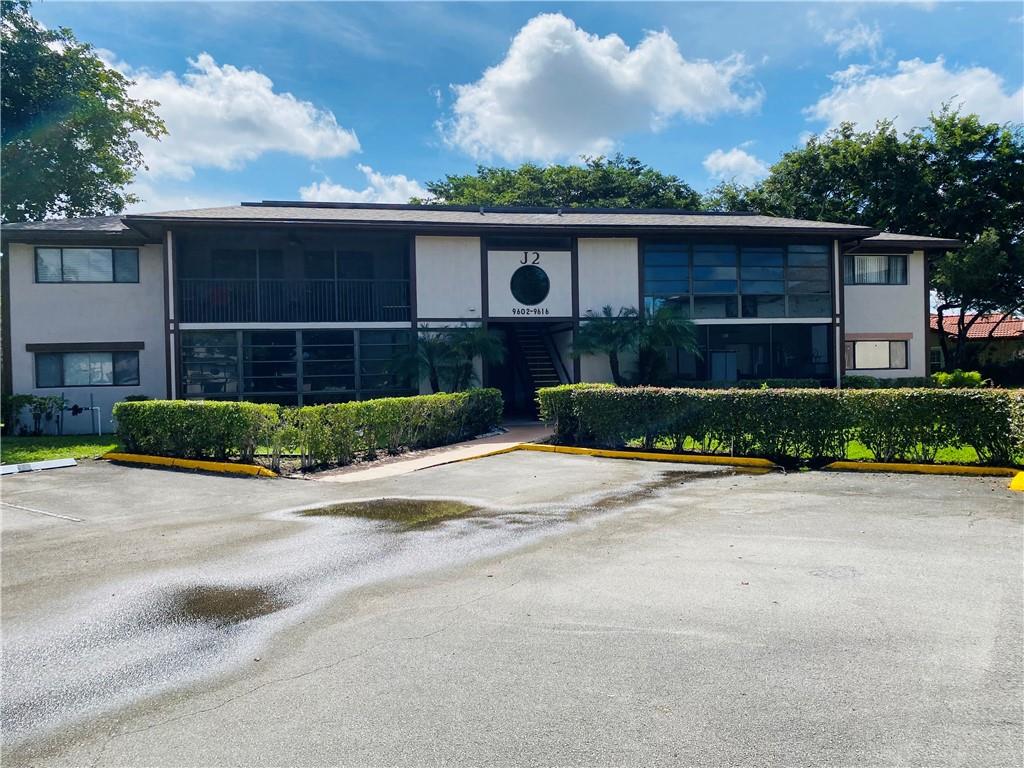 Kings Point in Tamarac - Residential