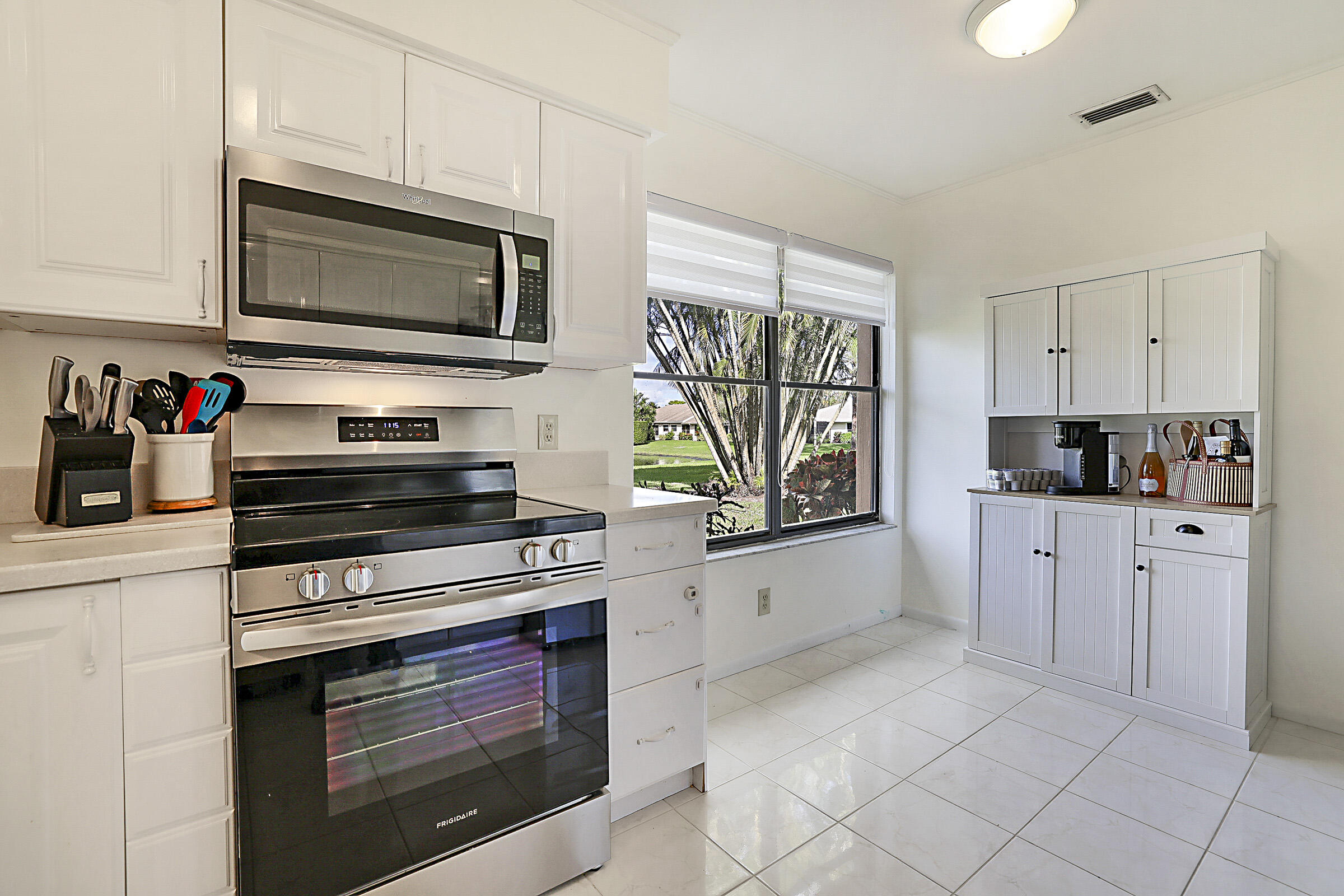 EASTPOINTE - Residential