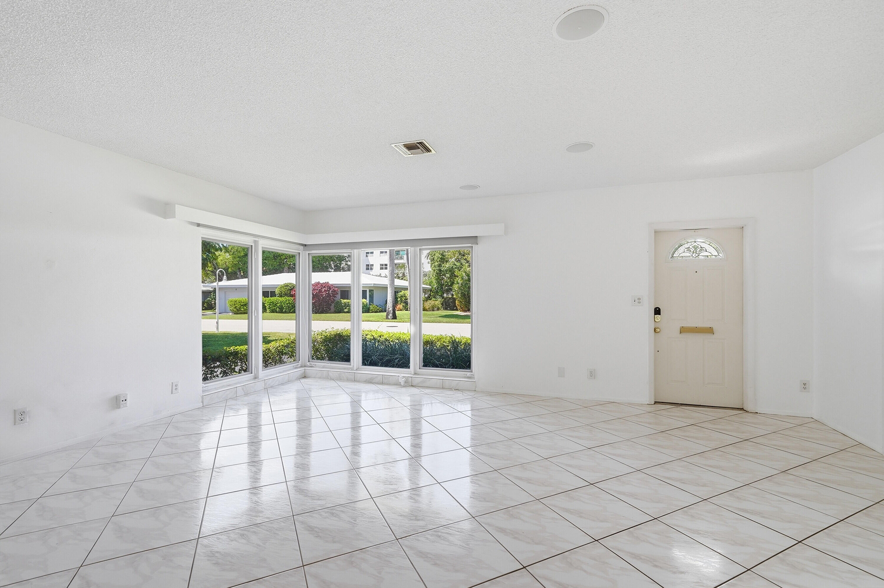PALM CLUB CO-OP - Residential