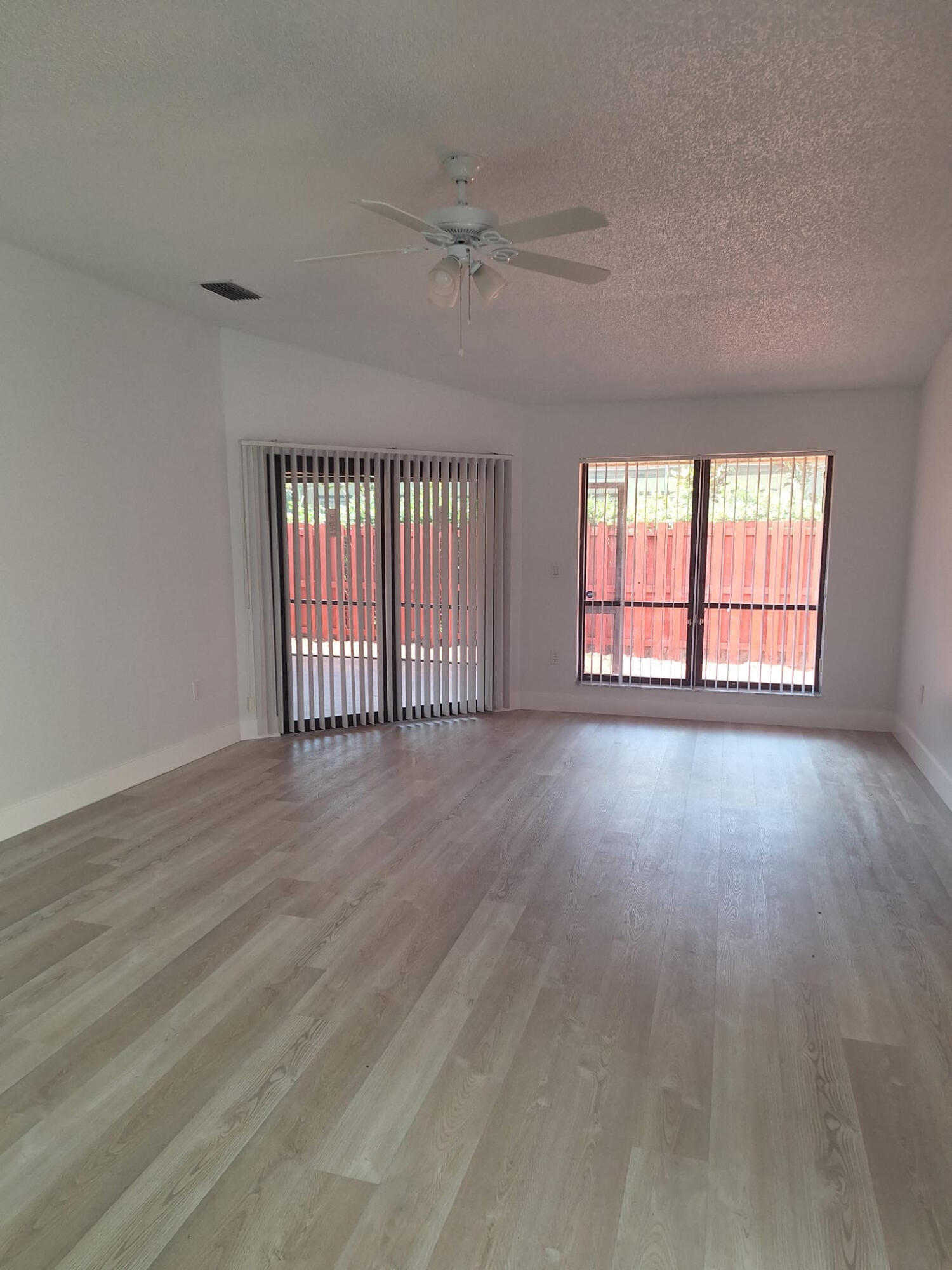 Jacaranda Prcl 252 - Residential Lease