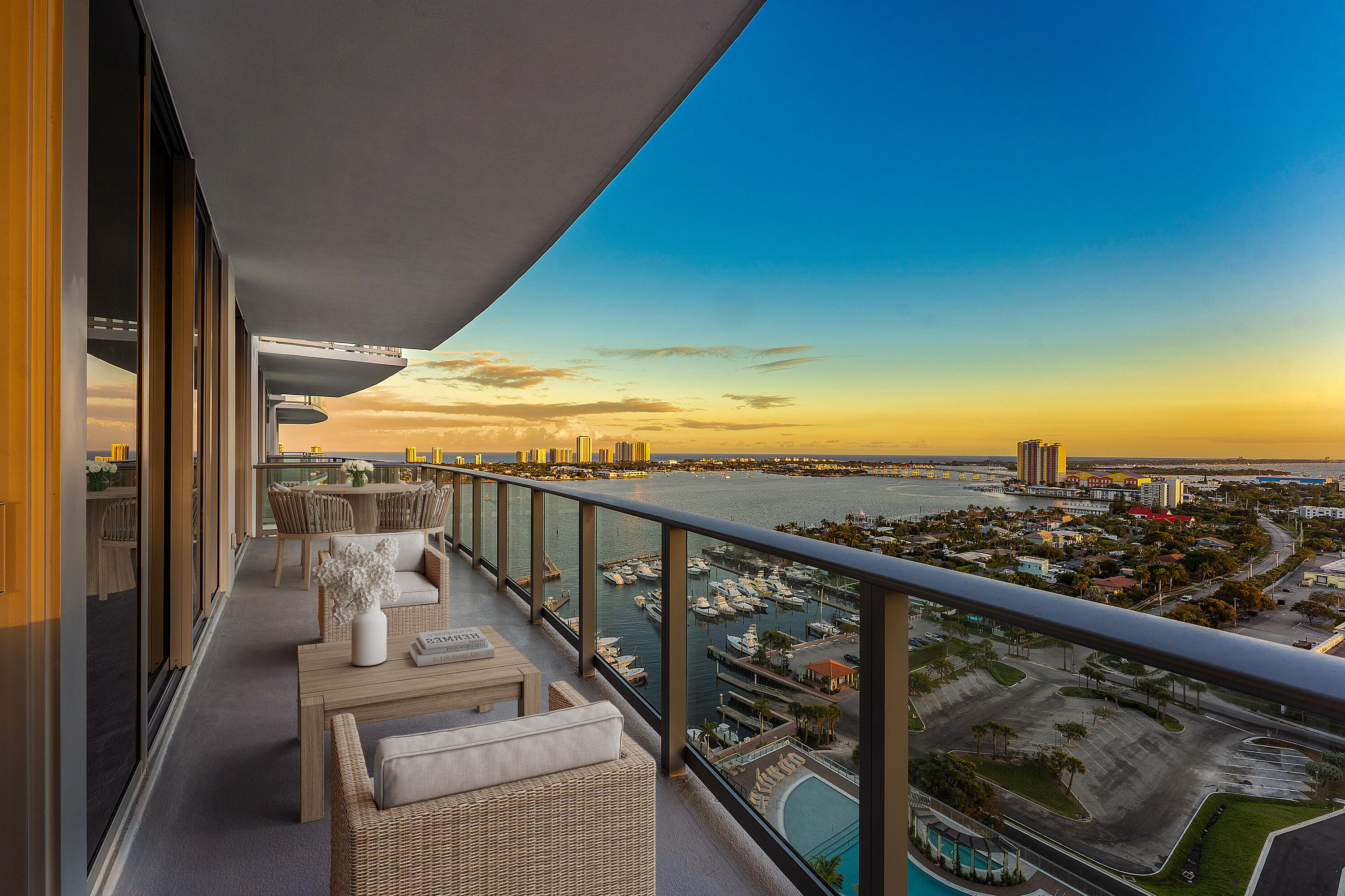 NAUTILUS 220 CONDO - Residential