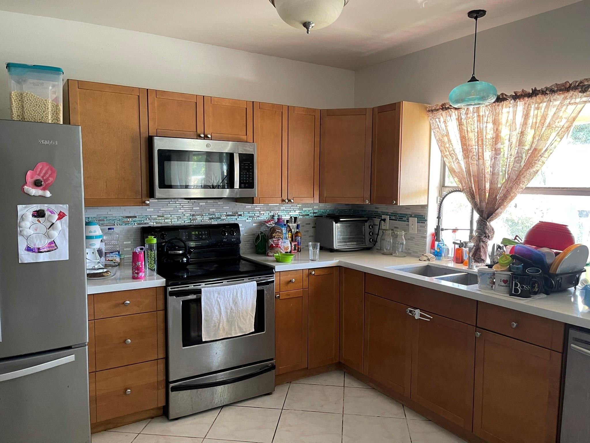 KIMBERLY VILLAGE - Residential
