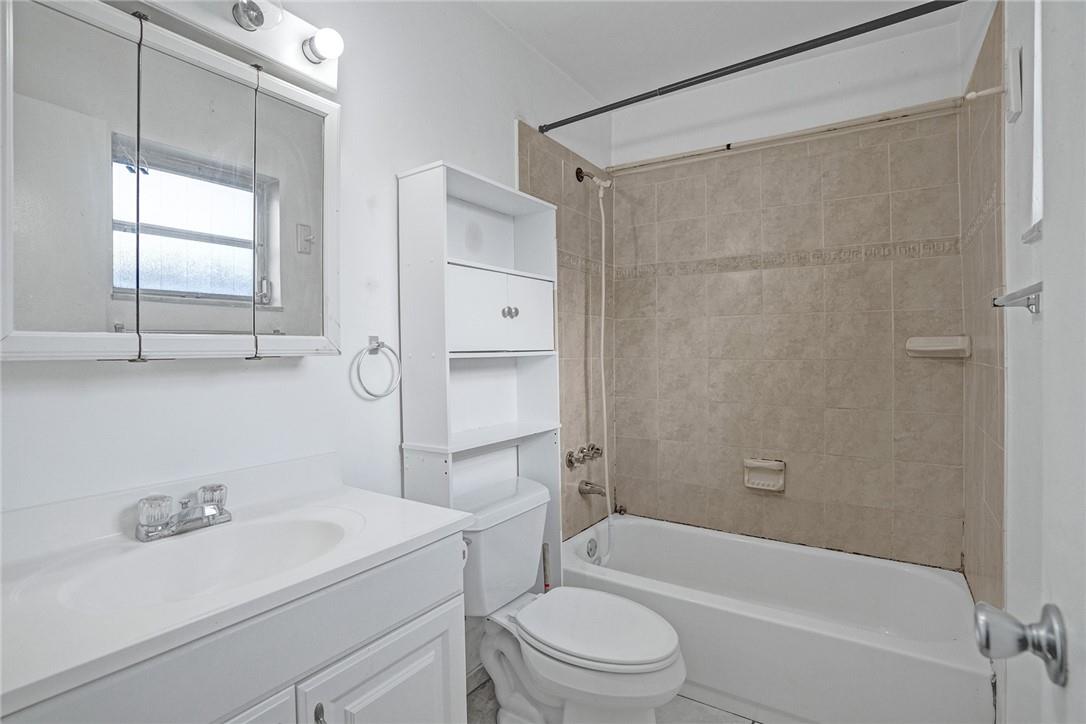 Beverly Park 25-44 B - Residential
