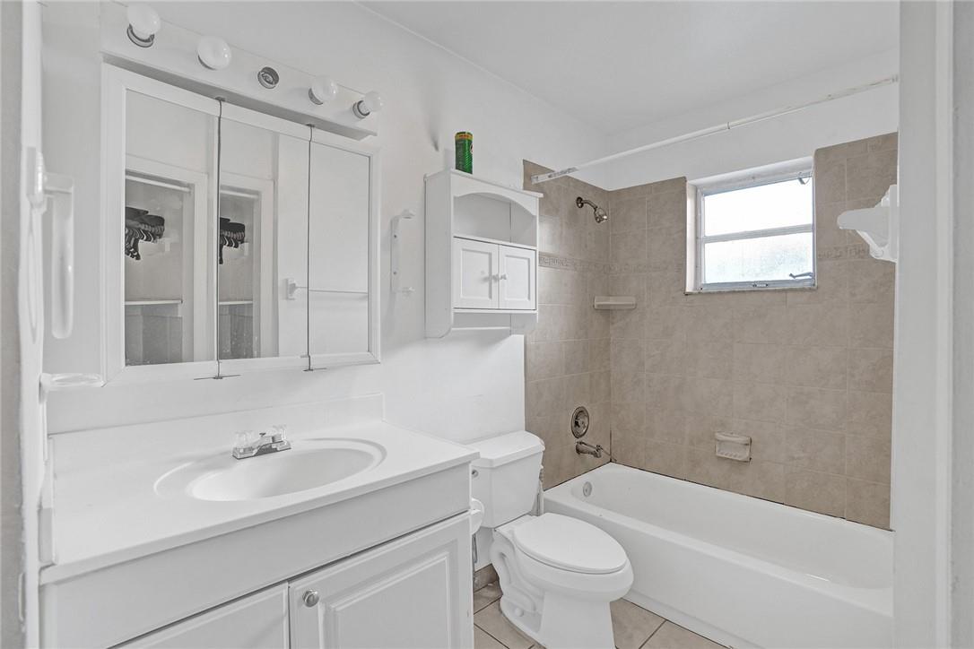 Beverly Park 25-44 B - Residential