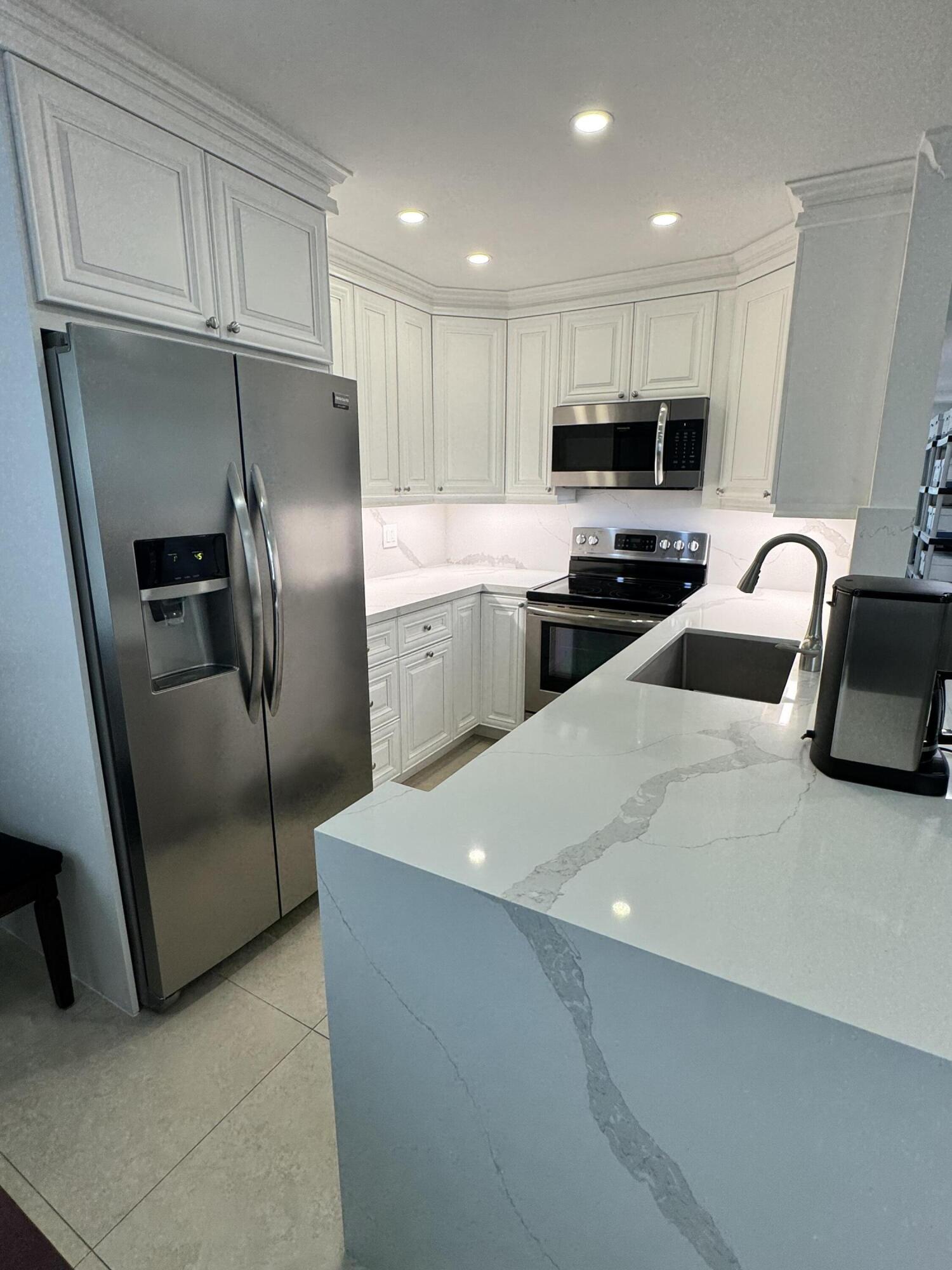 KINGS POINT FLANDERS CONDOS - Residential