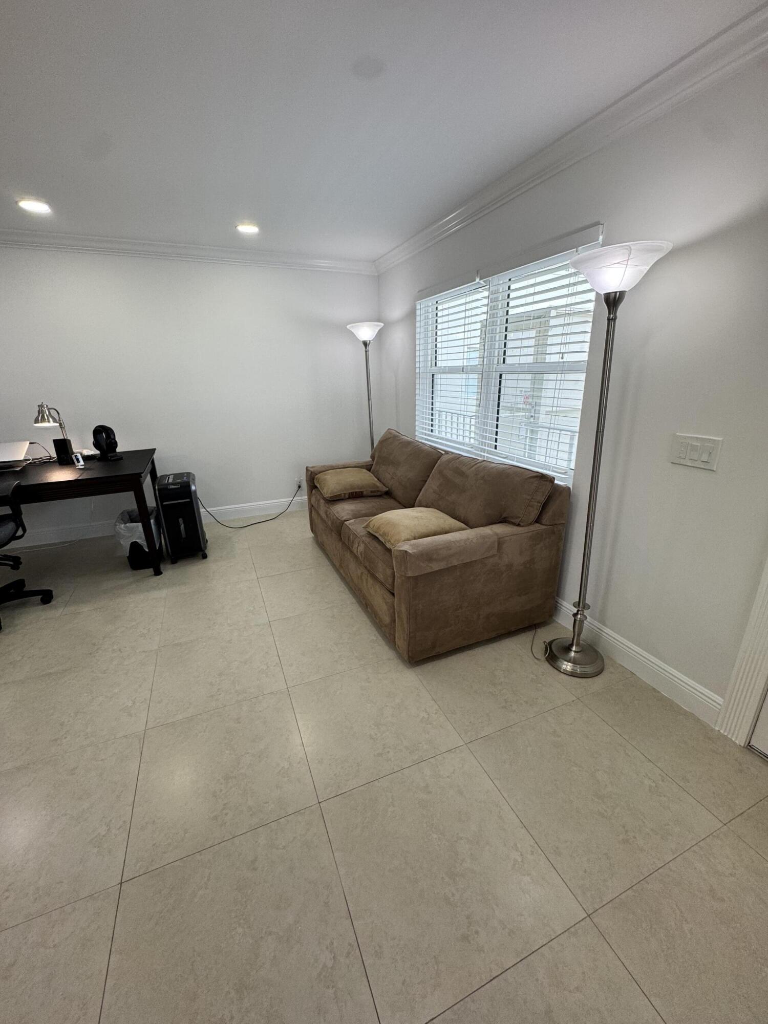 KINGS POINT FLANDERS CONDOS - Residential