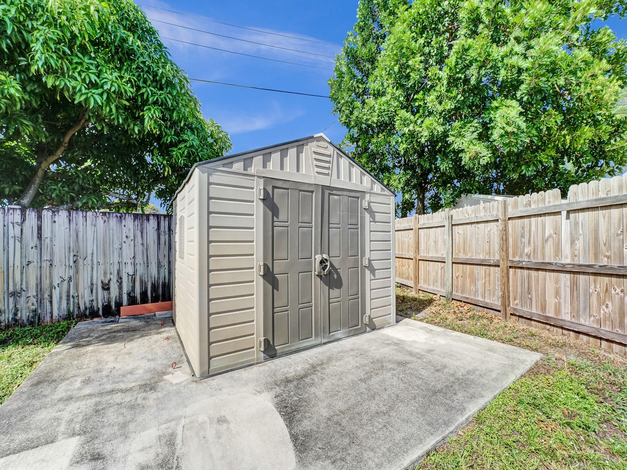 Collier Estates 4th Add 5 - Residential