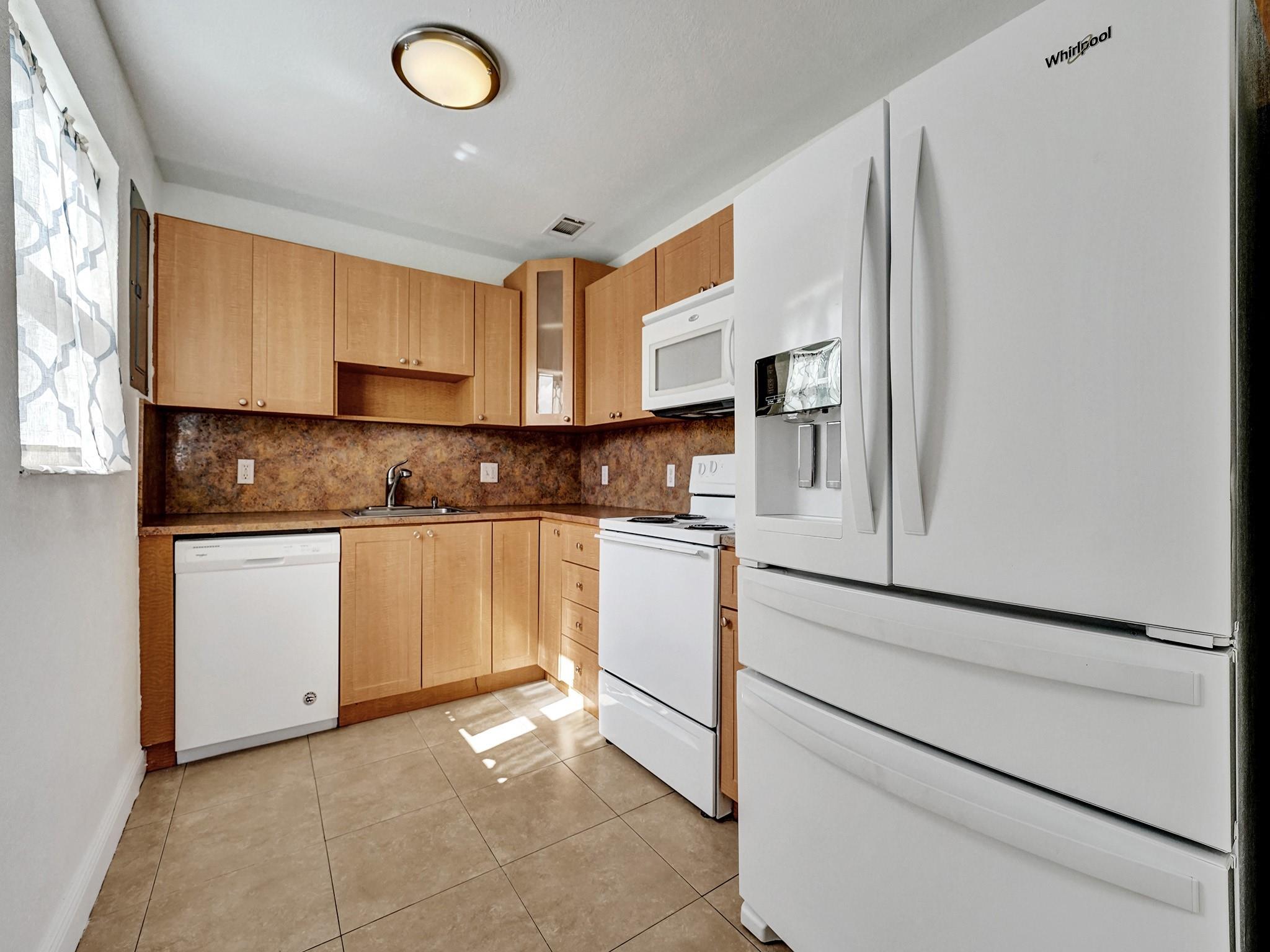 Collier Estates 4th Add 5 - Residential