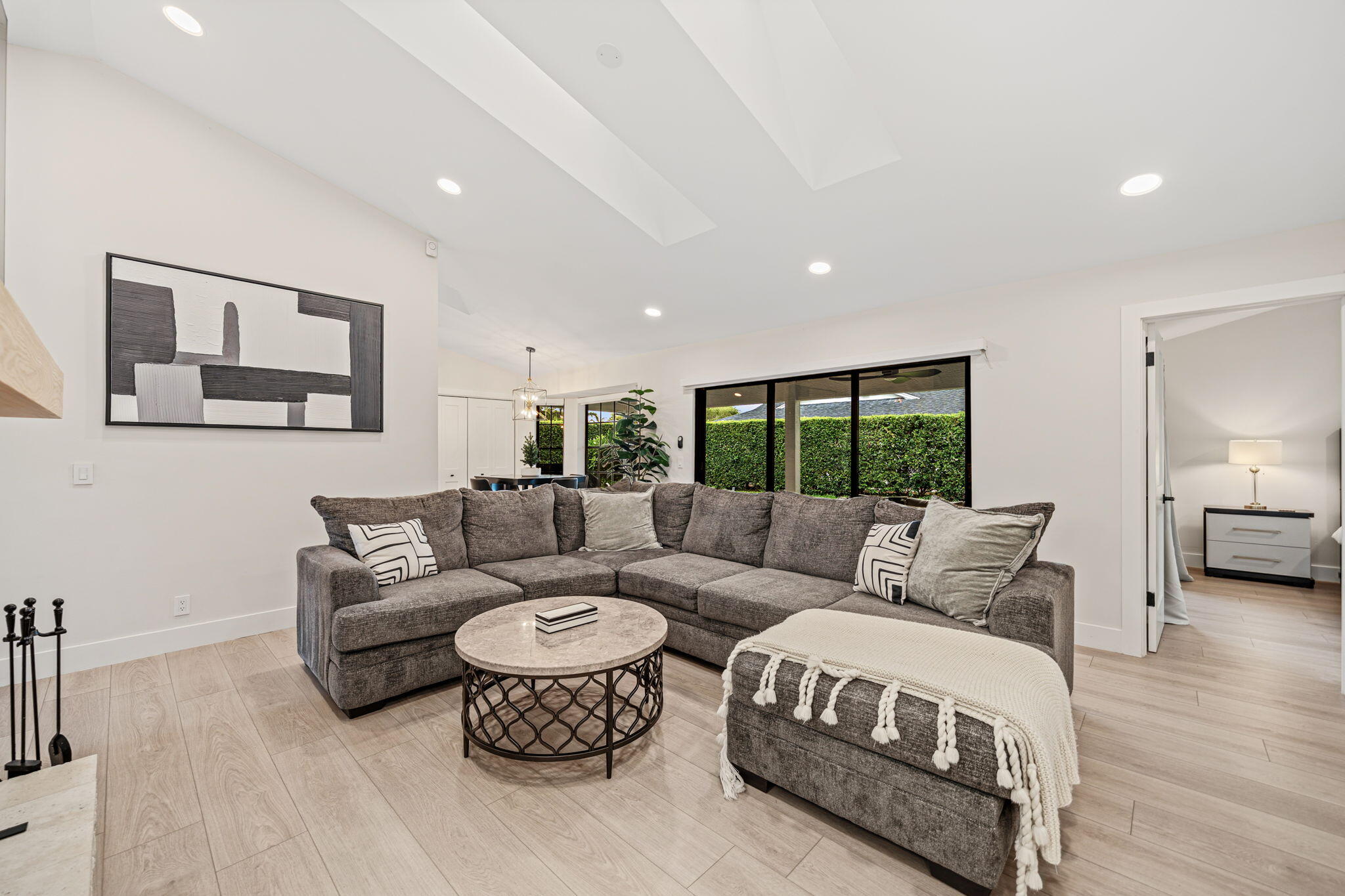 SUGAR POND MANOR OF WELLINGTON - Residential Lease