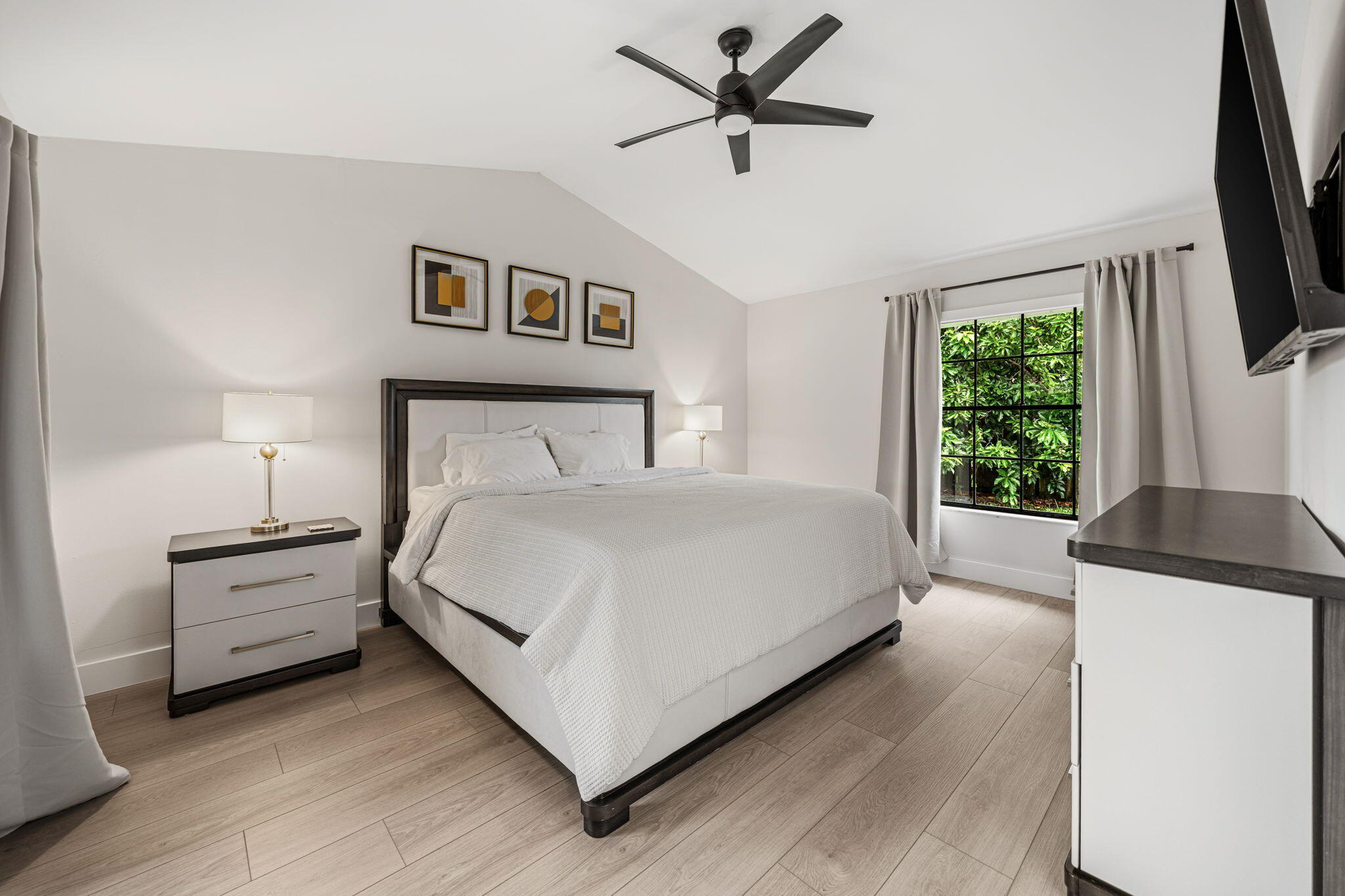 SUGAR POND MANOR OF WELLINGTON - Residential Lease