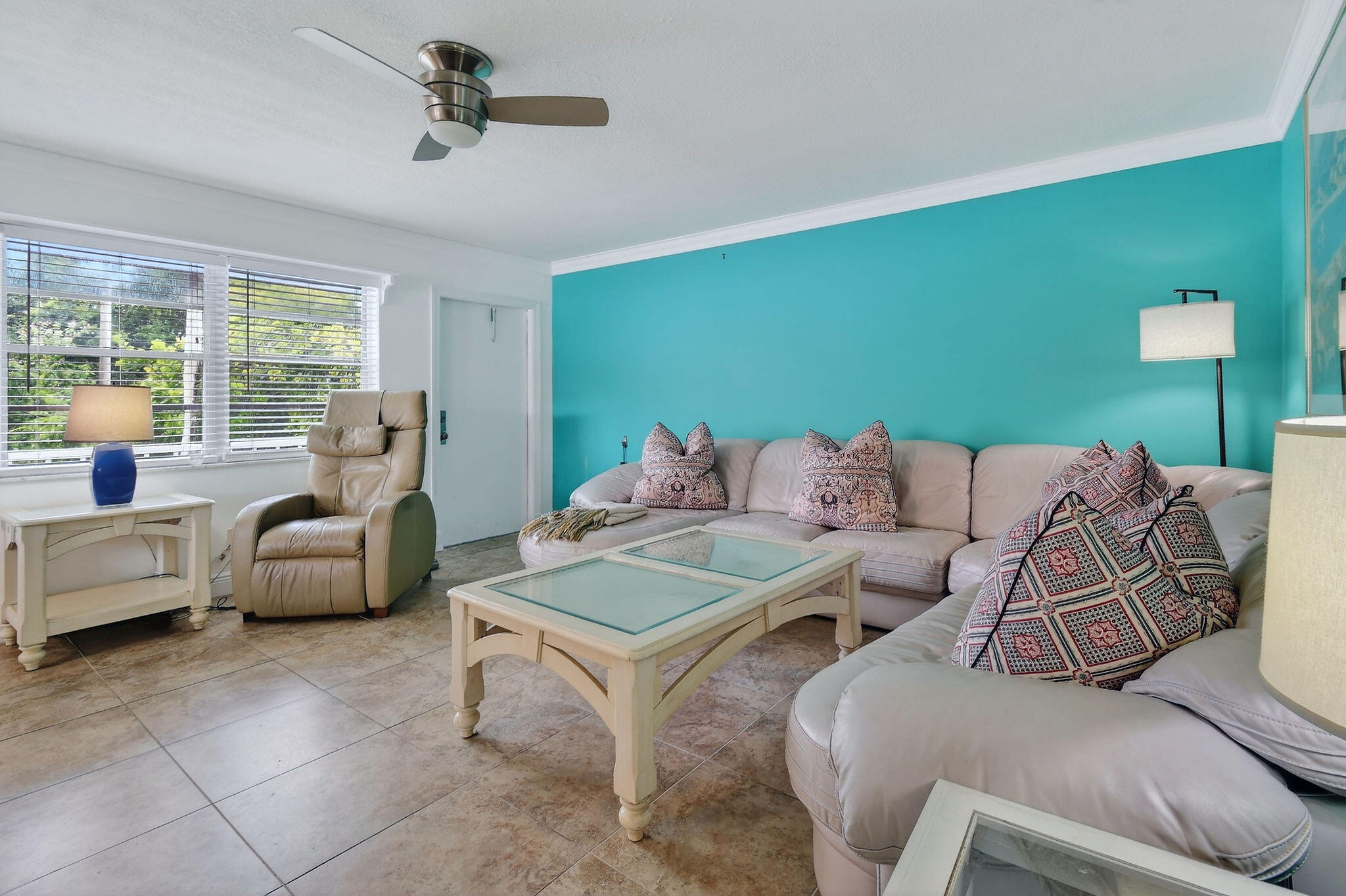 VISTA DEL LAGO CONDO - Residential