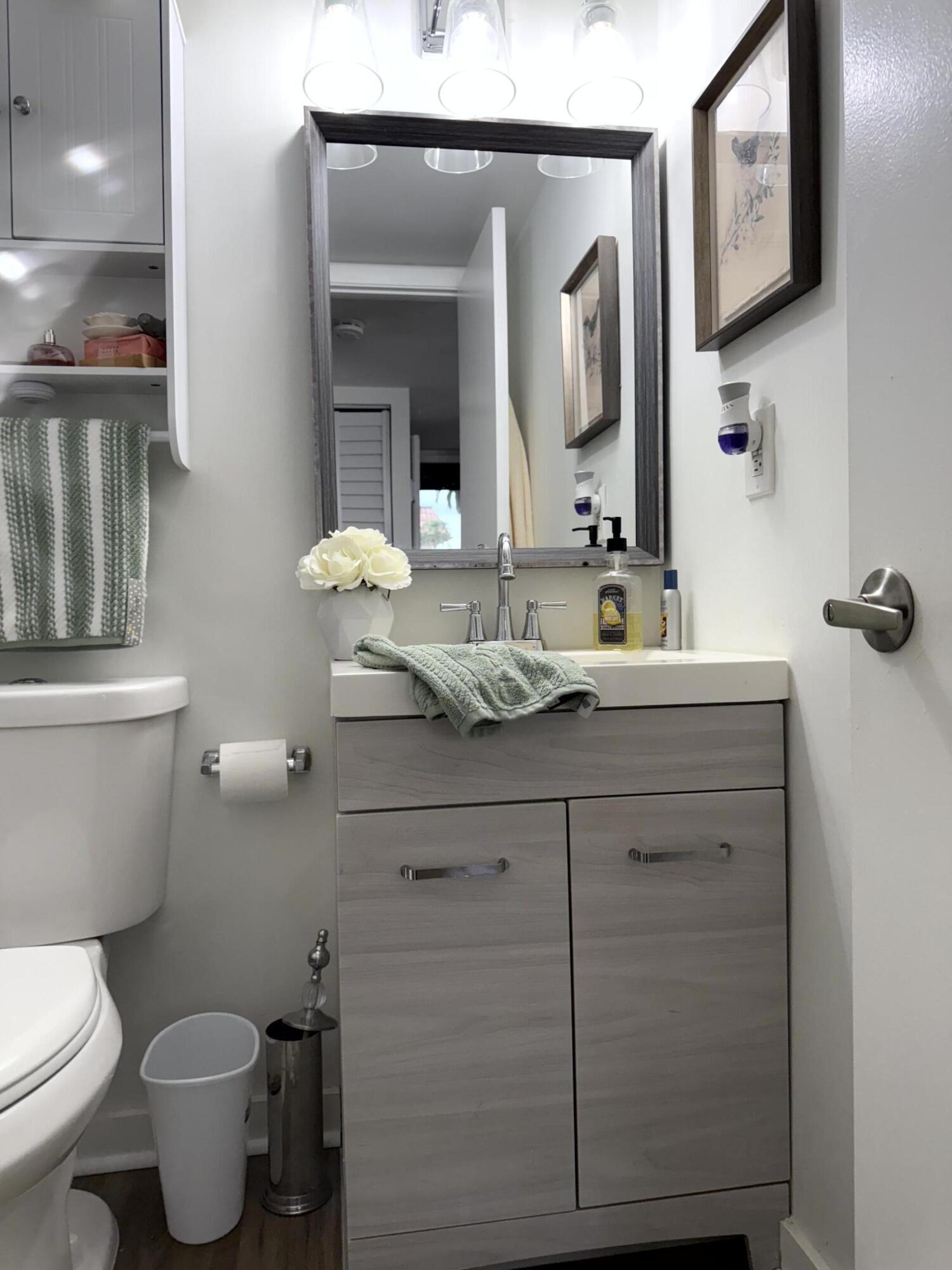 LUCERNE LAKES GOLF COLONY CONDOS - Residential