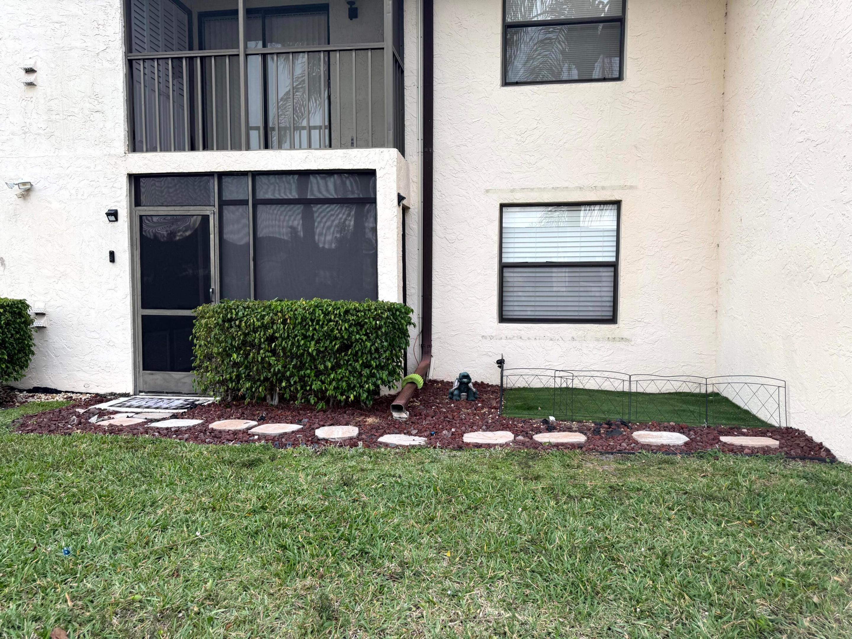LUCERNE LAKES GOLF COLONY CONDOS - Residential