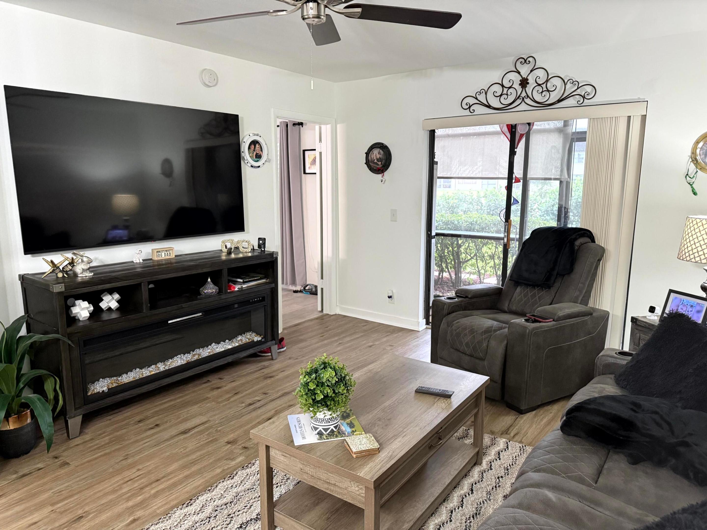 LUCERNE LAKES GOLF COLONY CONDOS - Residential
