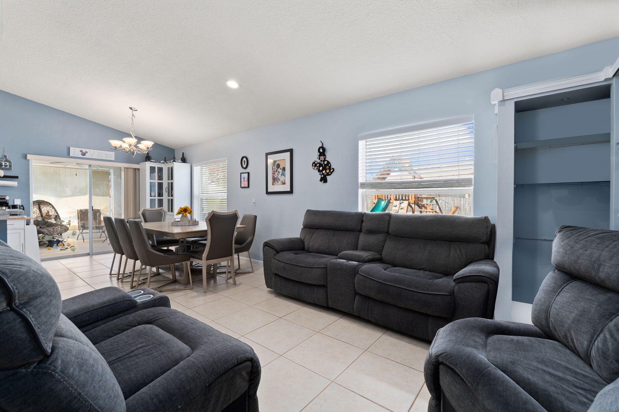 PORT ST LUCIE SECTION 11 - Residential