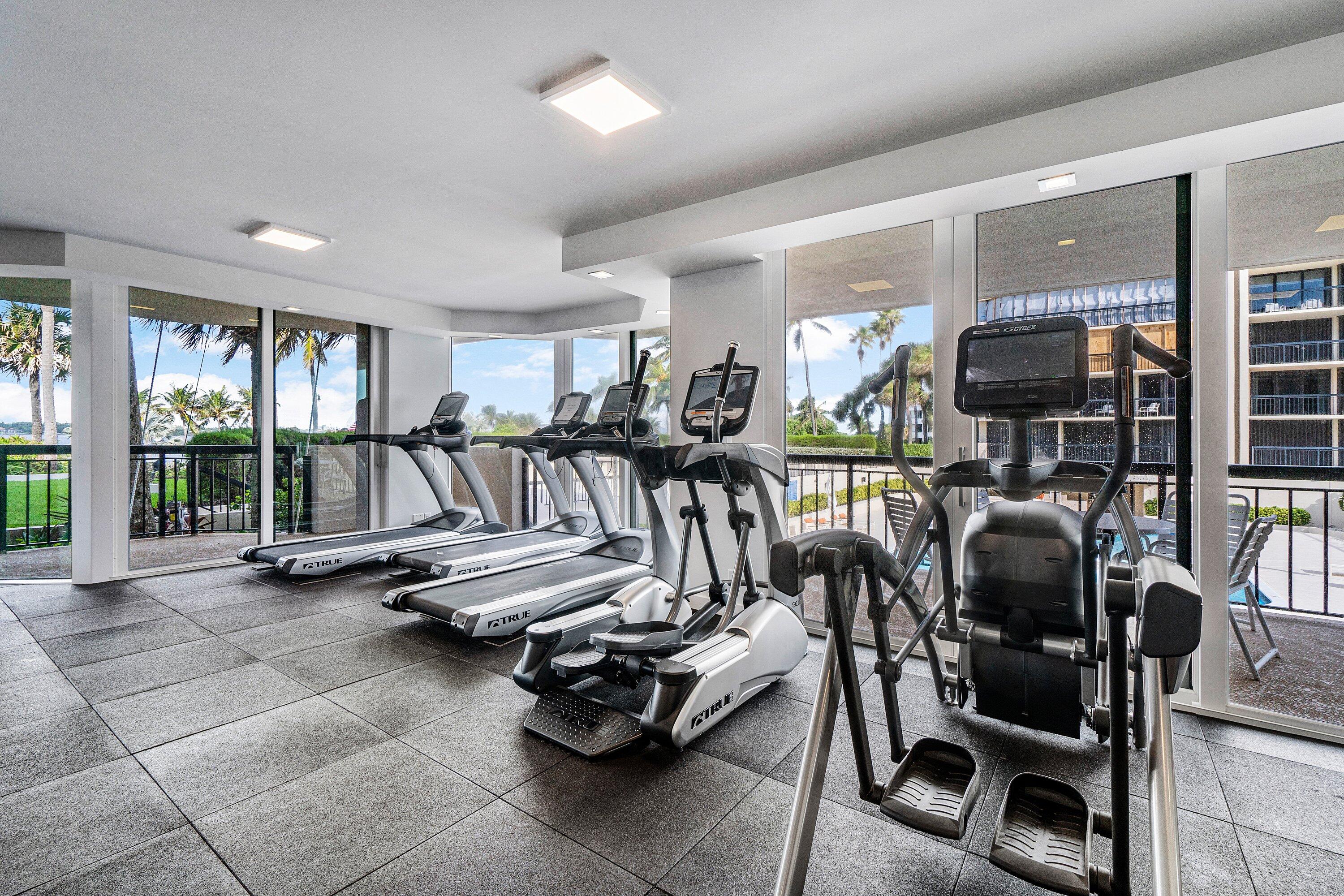 CARLTON PLACE CONDO - Residential