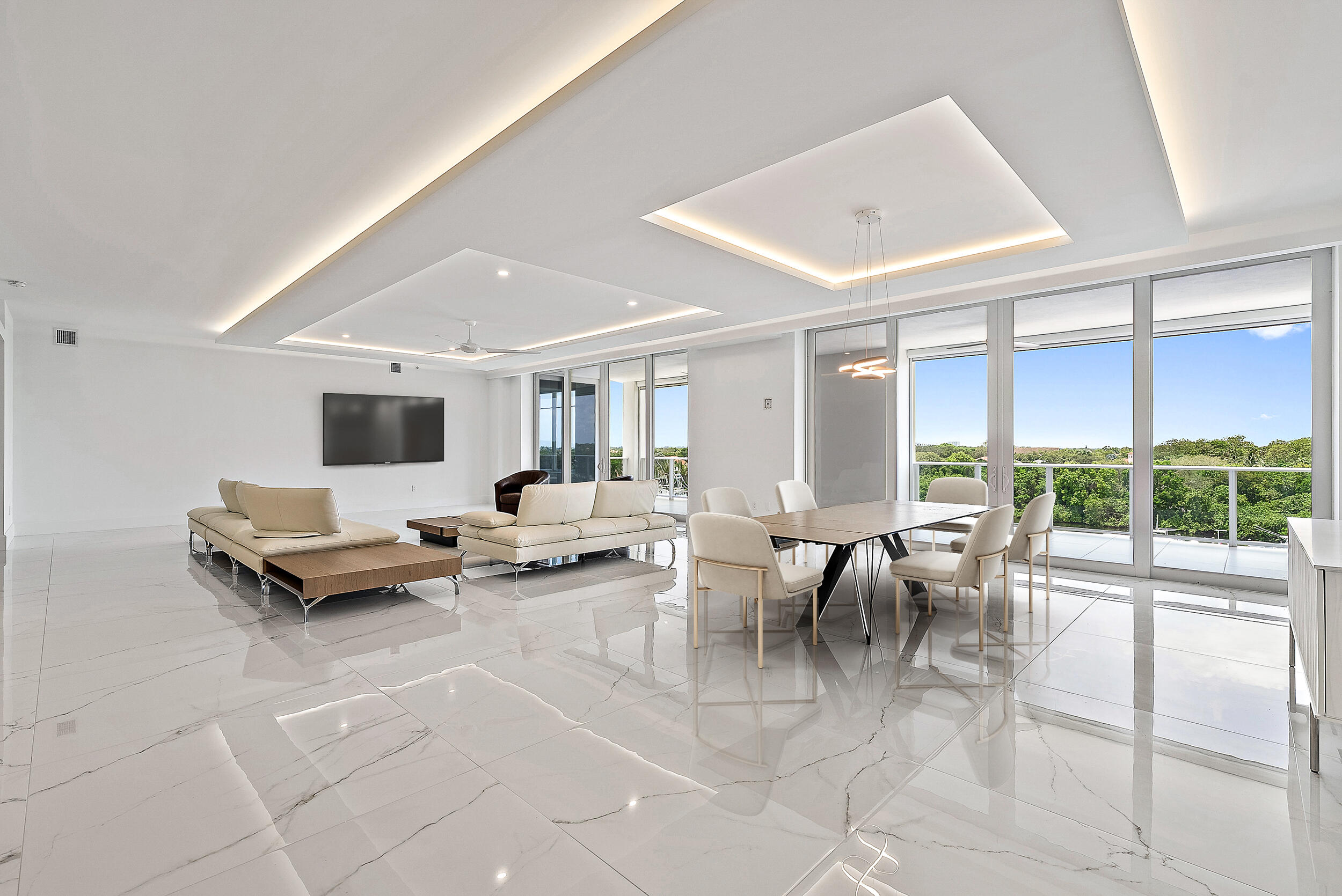 AZURE CONDO - Residential