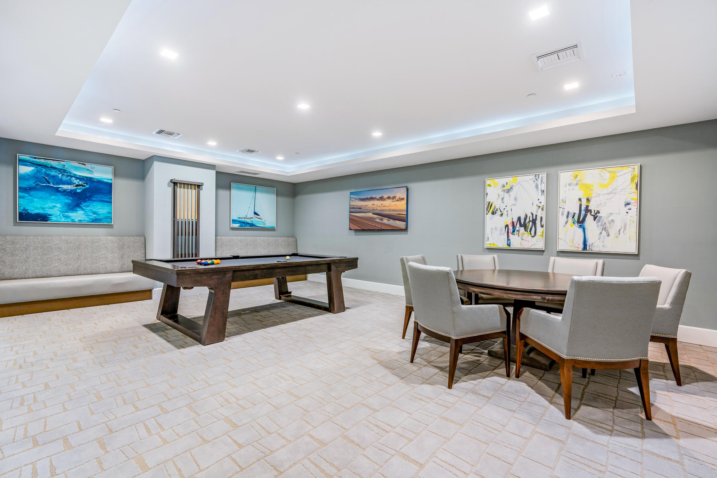 AZURE CONDO - Residential