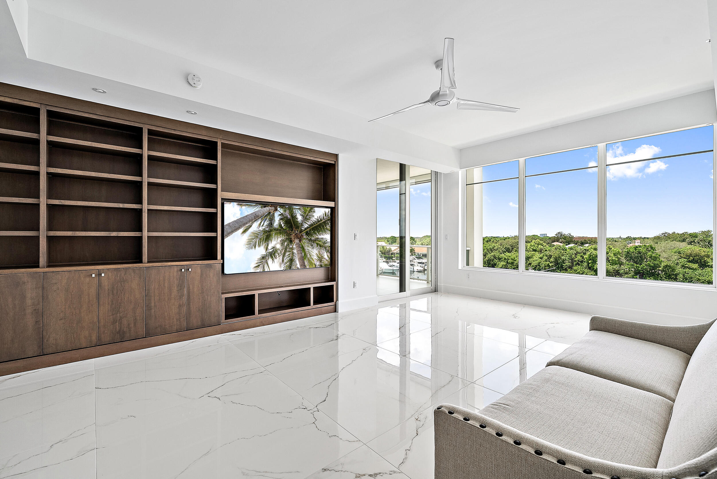 AZURE CONDO - Residential