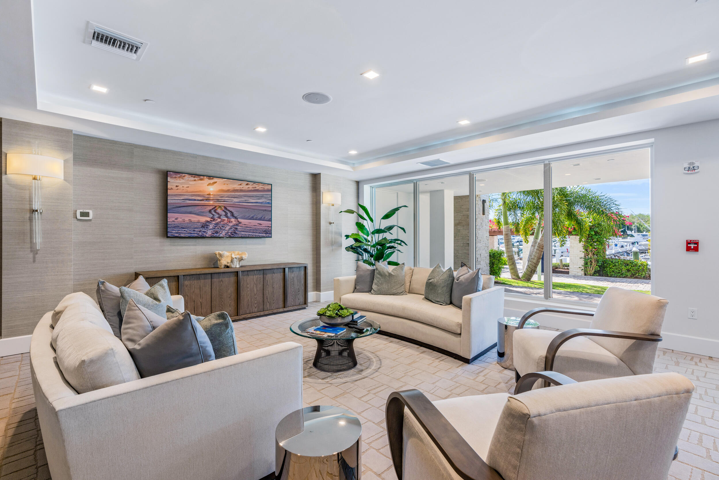 AZURE CONDO - Residential