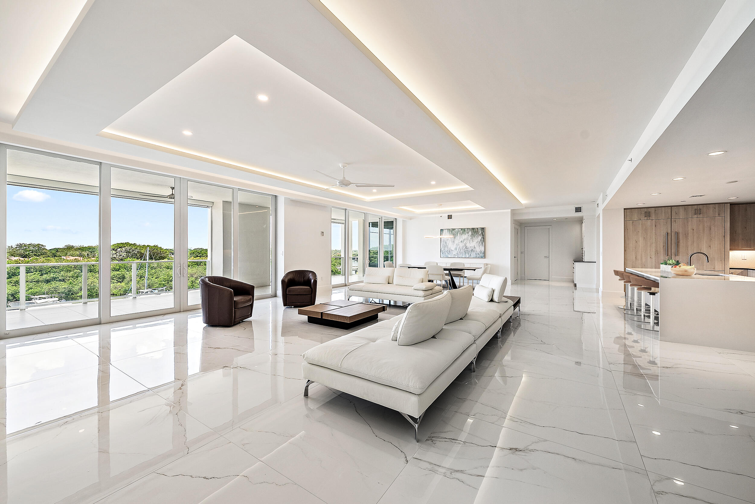 AZURE CONDO - Residential