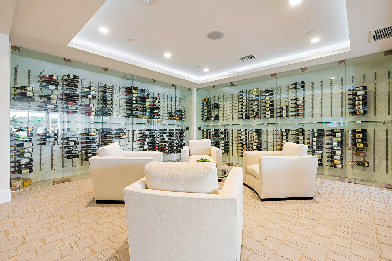 AZURE CONDO - Residential