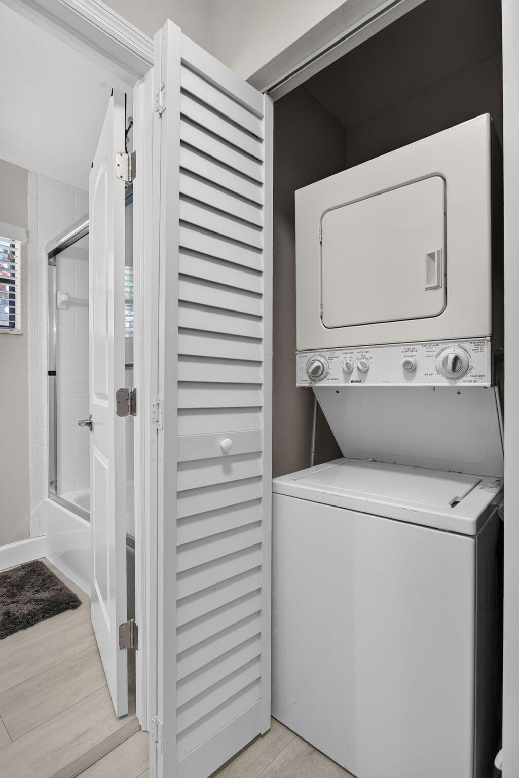 Deer Pointe - Residential