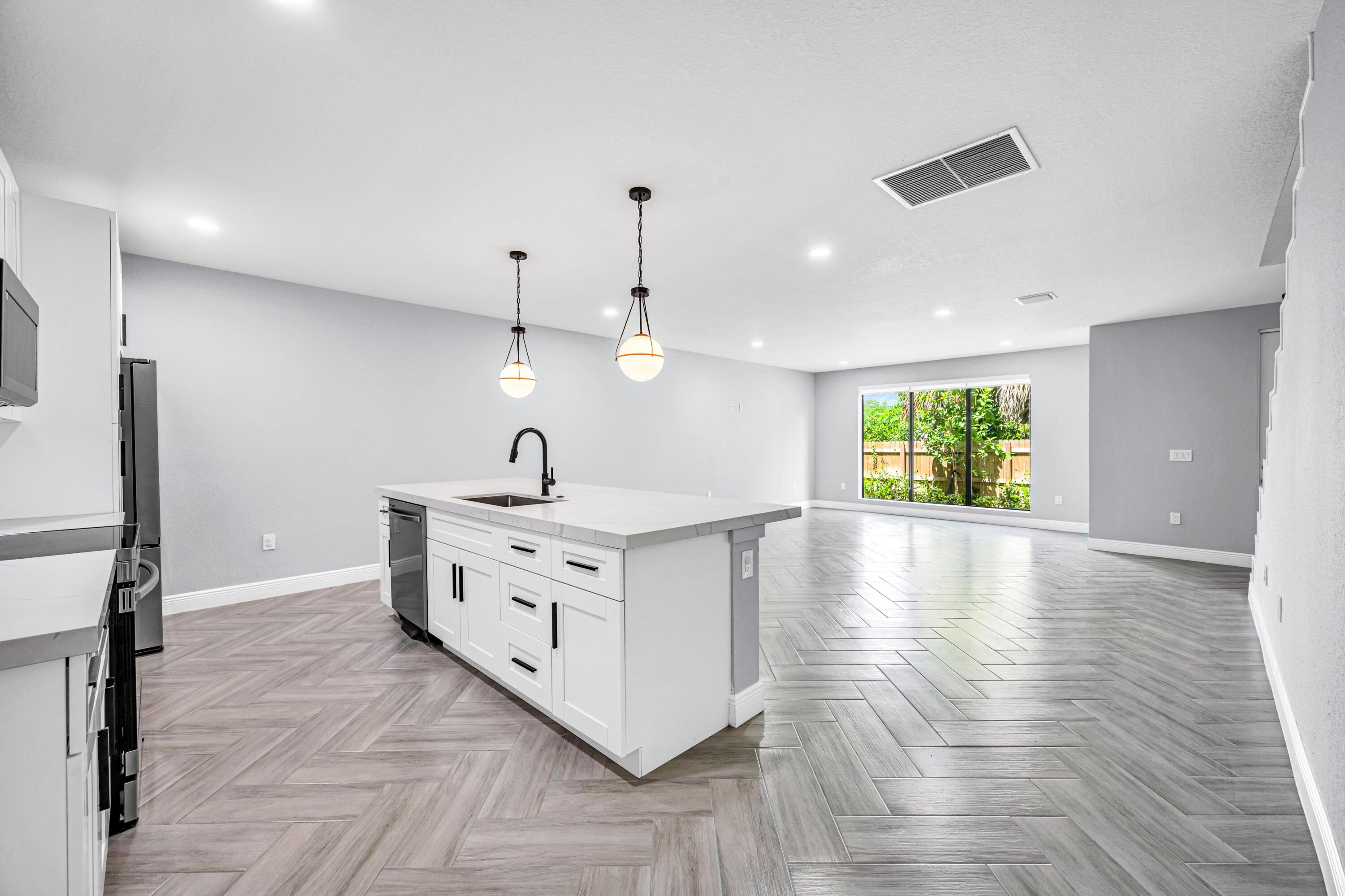 PROSPECT GARDENS - Residential Lease