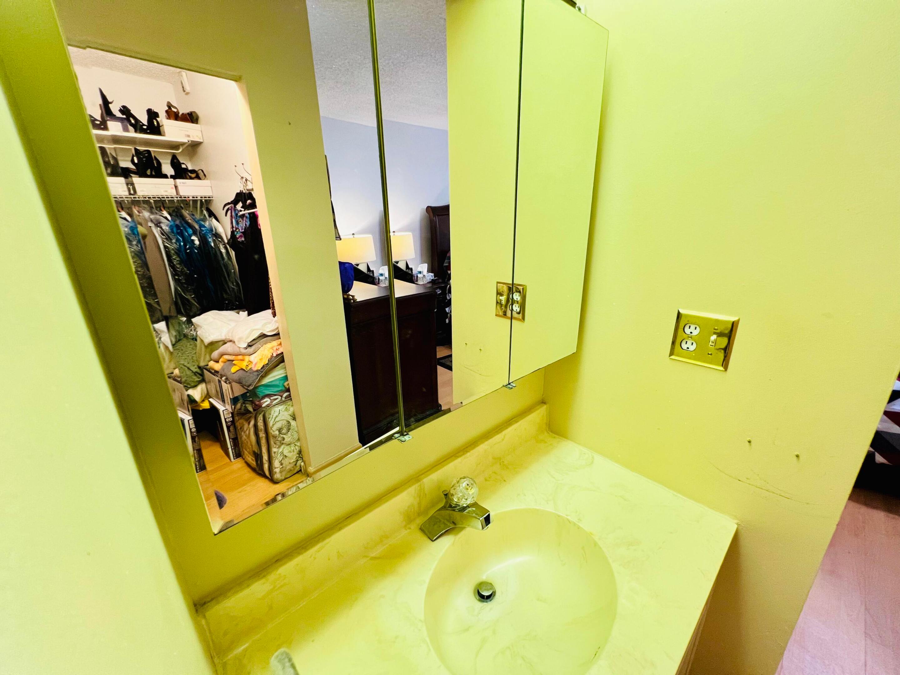 CONDOMINIUM 1 OF ENVIRON II - Residential