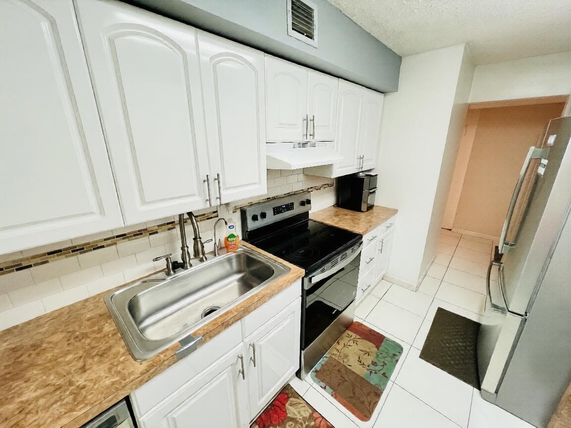 CONDOMINIUM 1 OF ENVIRON II - Residential