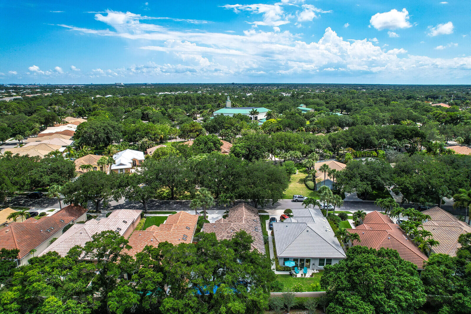 HAMPTONS AT MAPLEWOOD - Residential