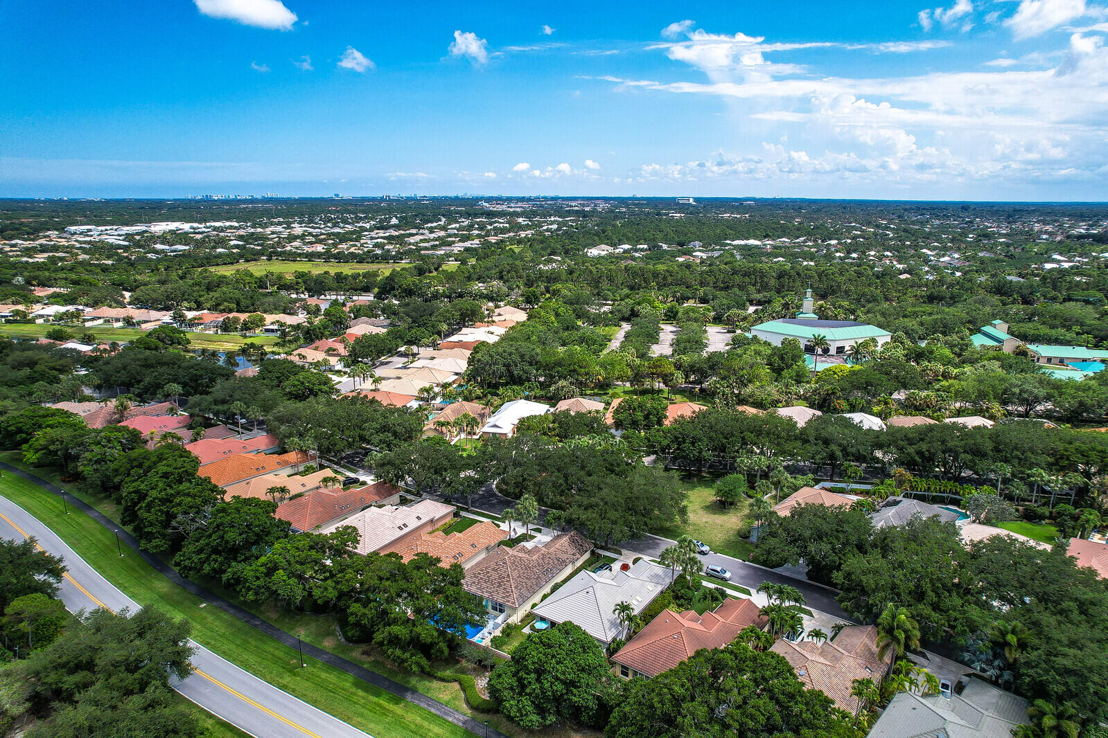 HAMPTONS AT MAPLEWOOD - Residential