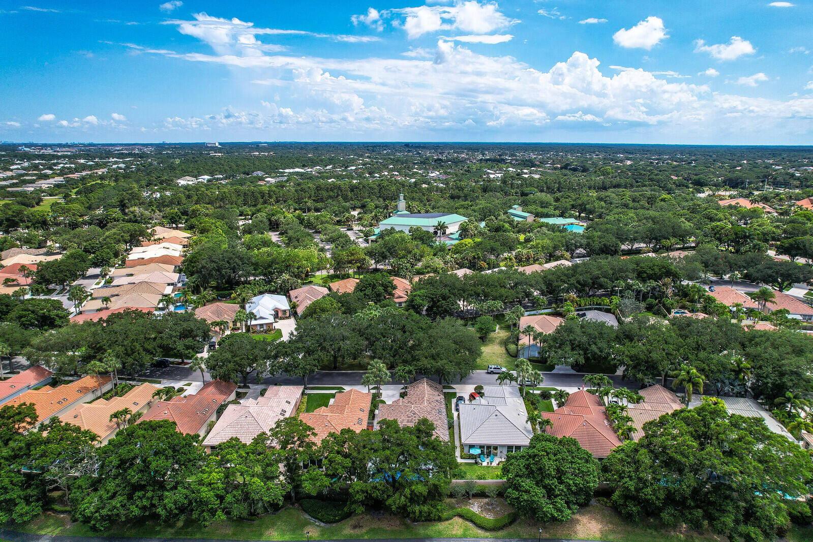 HAMPTONS AT MAPLEWOOD - Residential