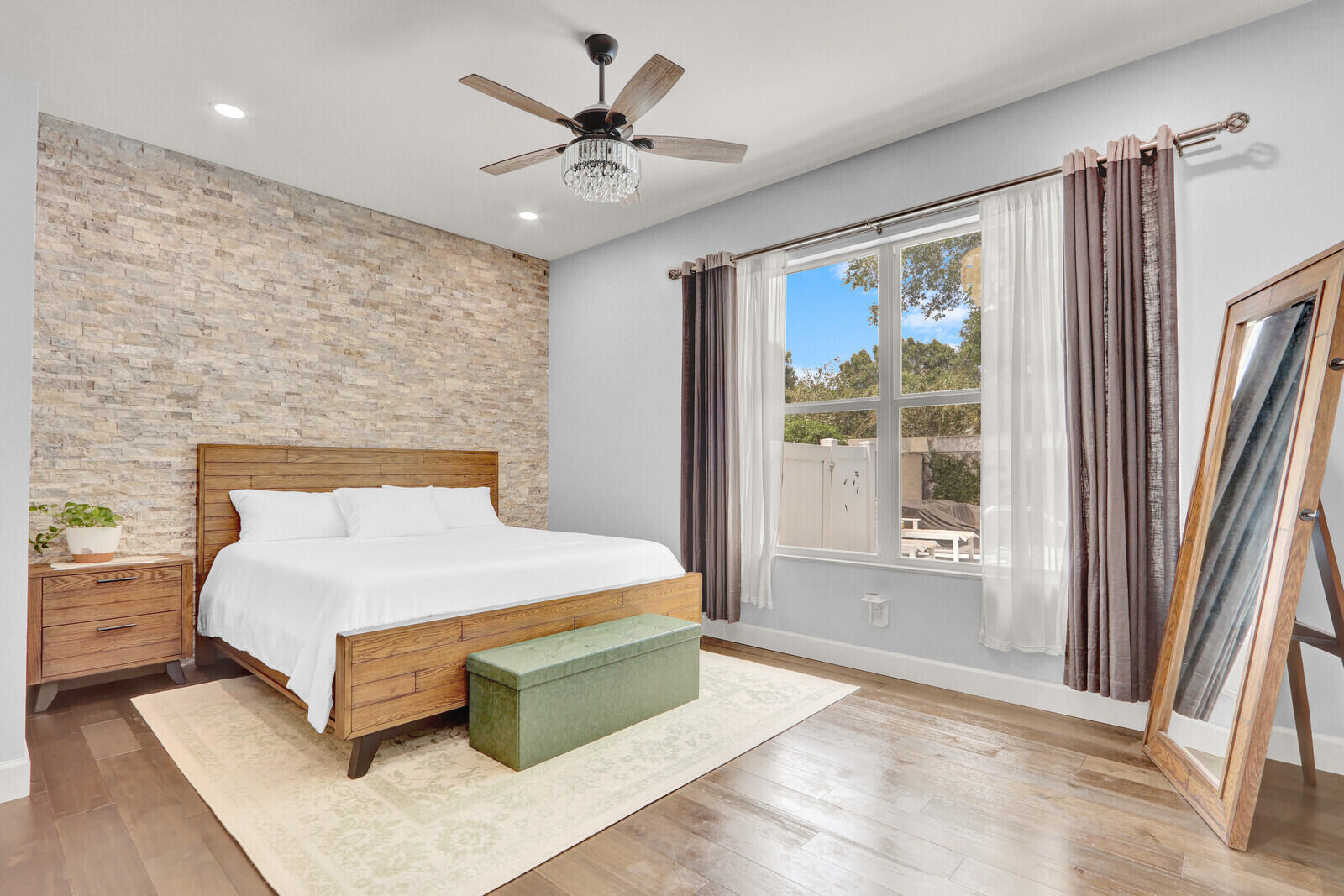 HAMPTONS AT MAPLEWOOD - Residential