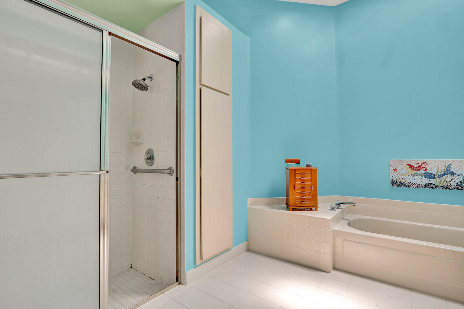 HAMPTONS AT MAPLEWOOD - Residential