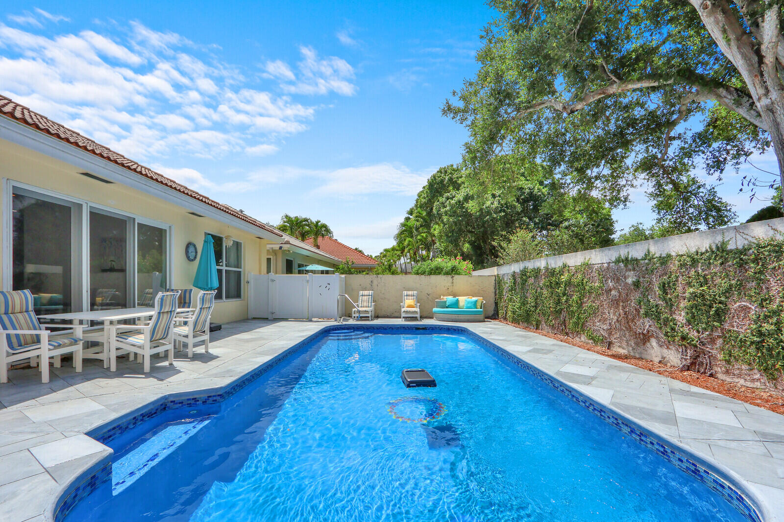 HAMPTONS AT MAPLEWOOD - Residential