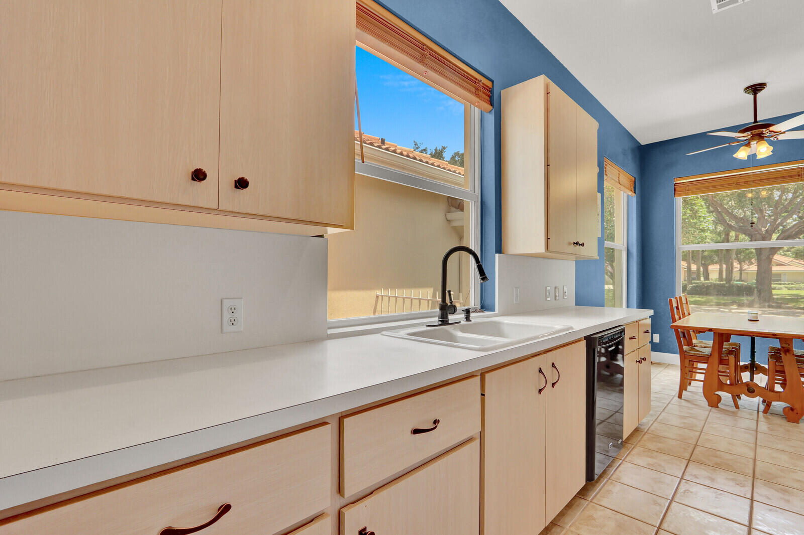 HAMPTONS AT MAPLEWOOD - Residential