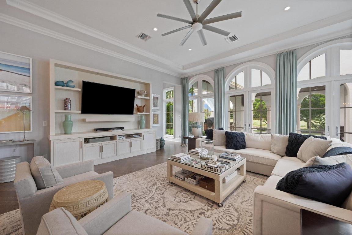 CYPRESS ISLAND OF PALM BEACH POLO & COUN - Residential