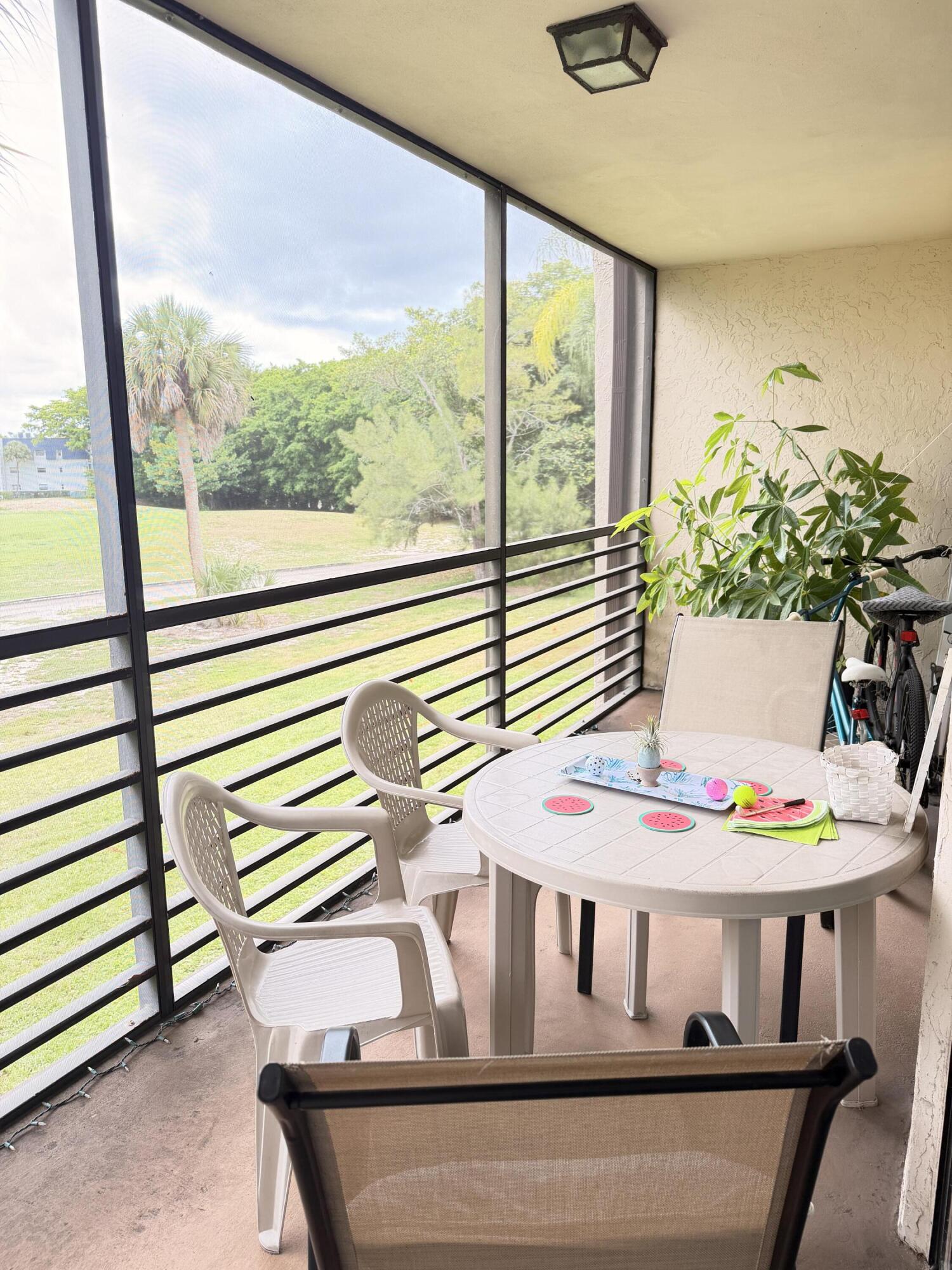 CONCORD VILLAGE CONDOMINIUM V - Residential Lease