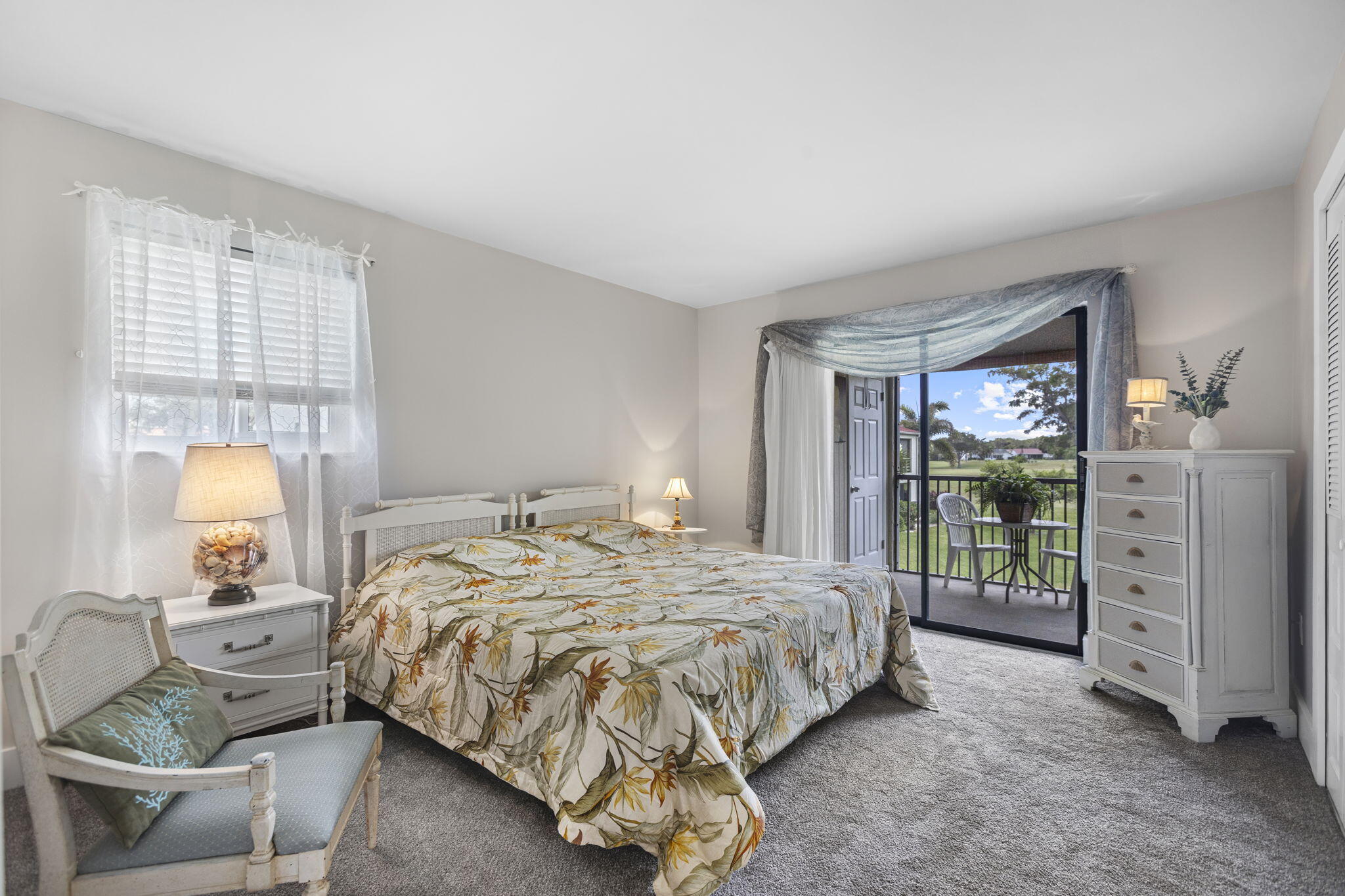 MILES GRANT CONDO - Residential
