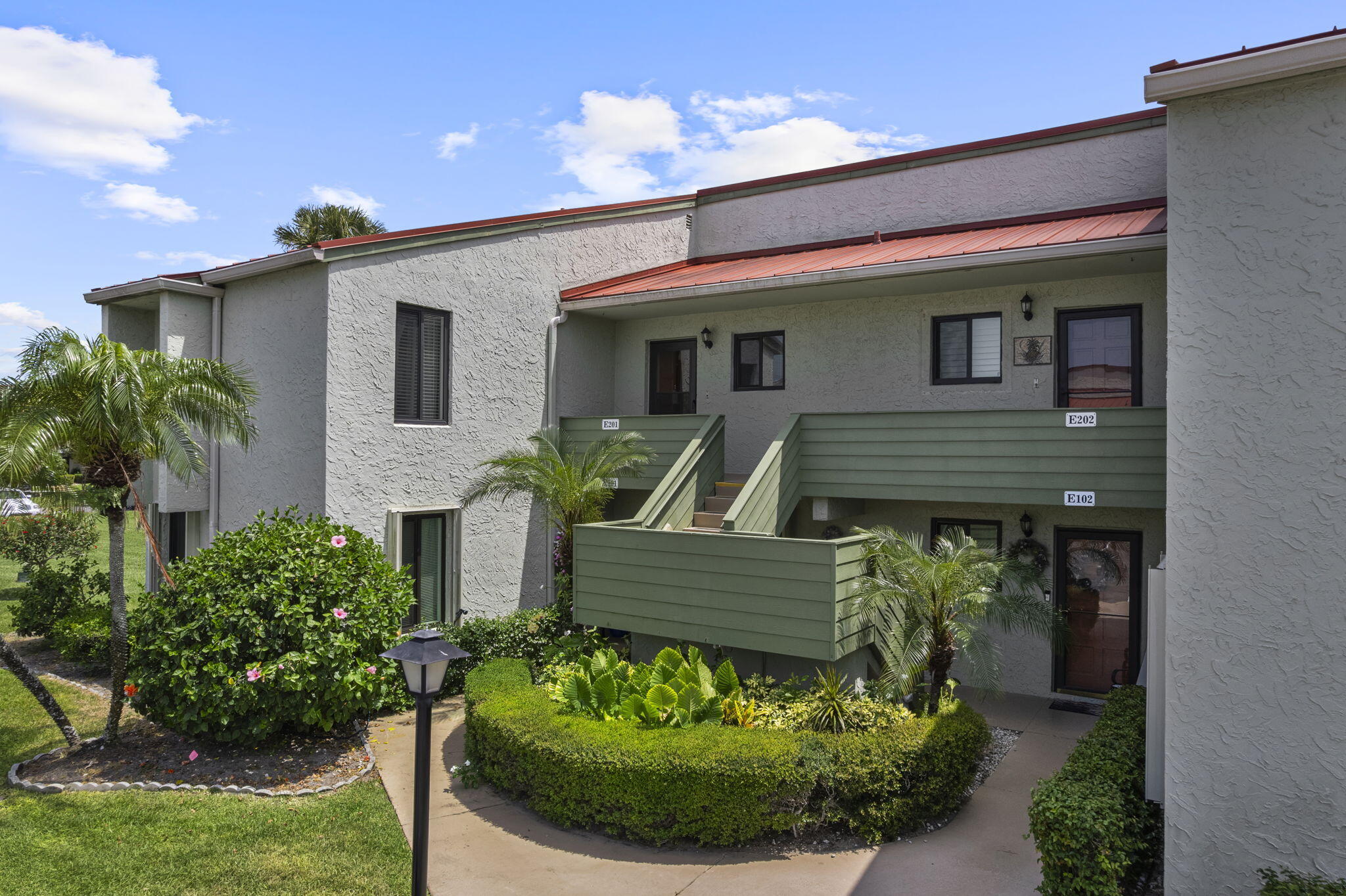 MILES GRANT CONDO - Residential