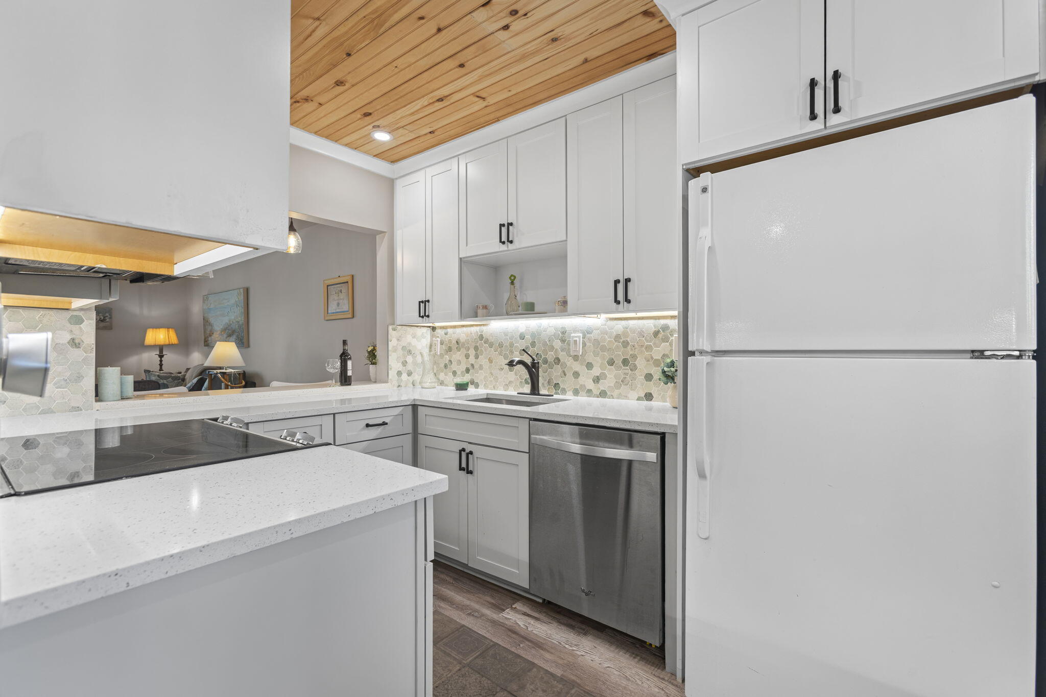 MILES GRANT CONDO - Residential