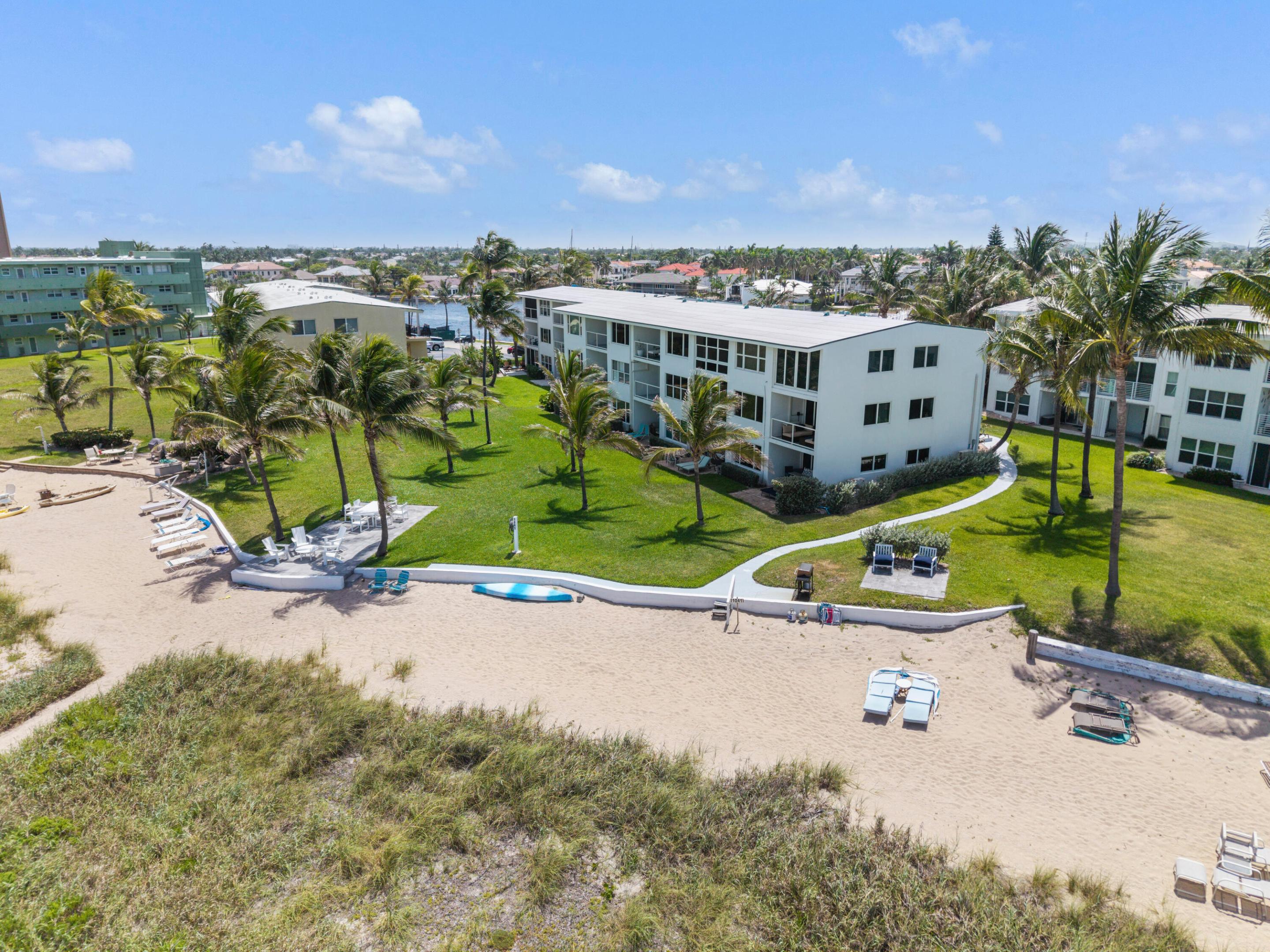 HILLSBORO MILE OCEAN APTS SEC 3 - Residential
