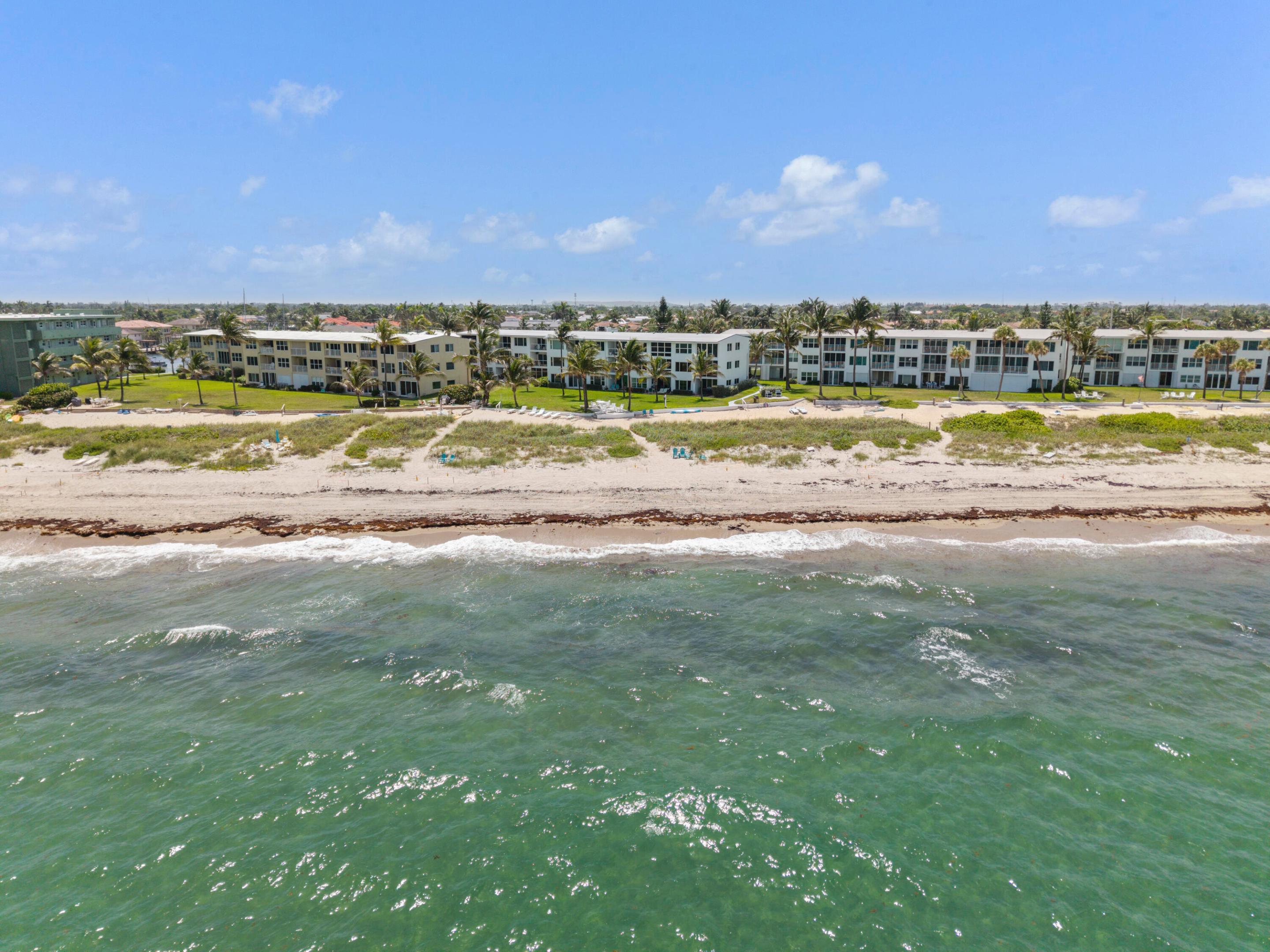 HILLSBORO MILE OCEAN APTS SEC 3 - Residential
