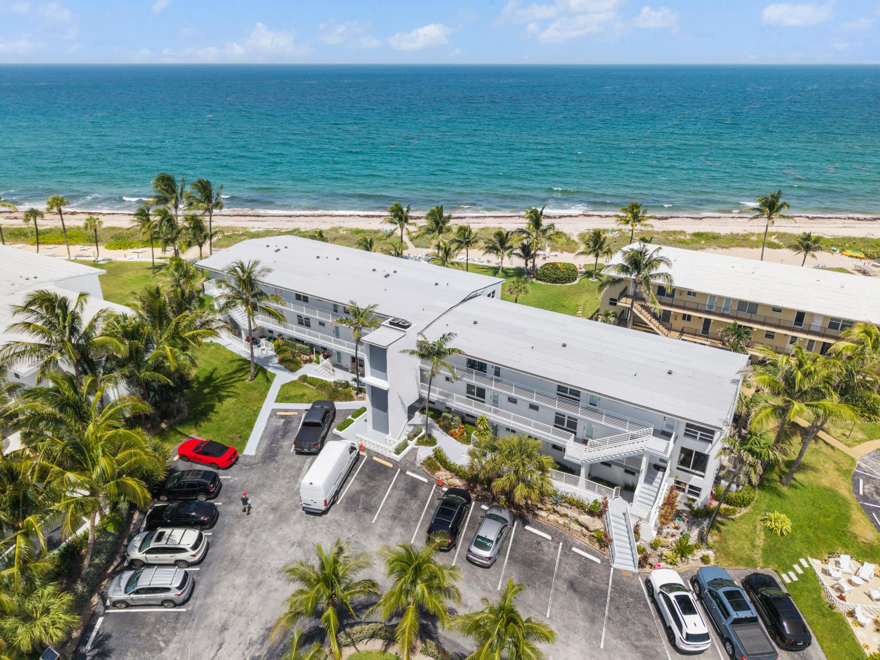 HILLSBORO MILE OCEAN APTS SEC 3 - Residential
