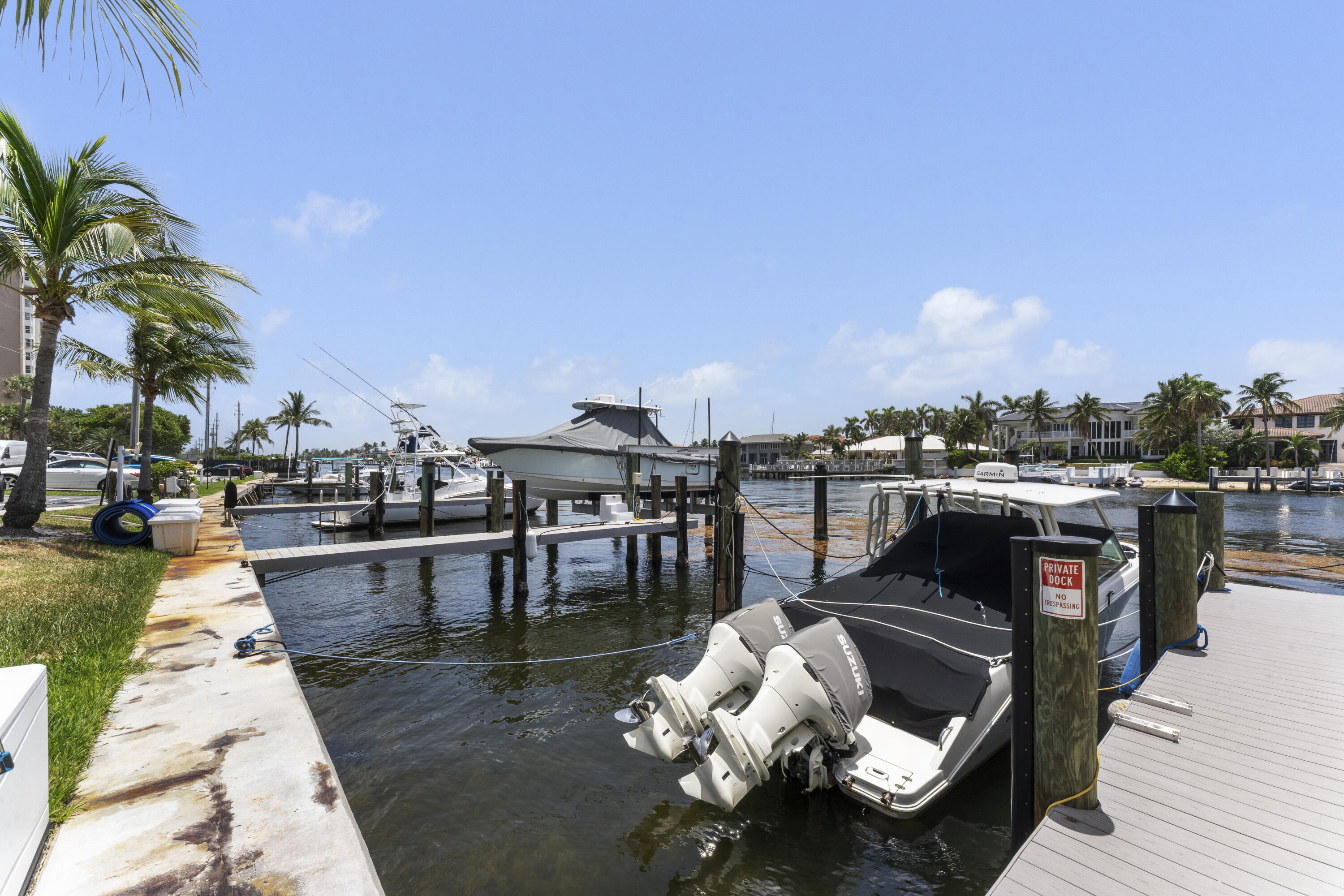 HILLSBORO MILE OCEAN APTS SEC 3 - Residential