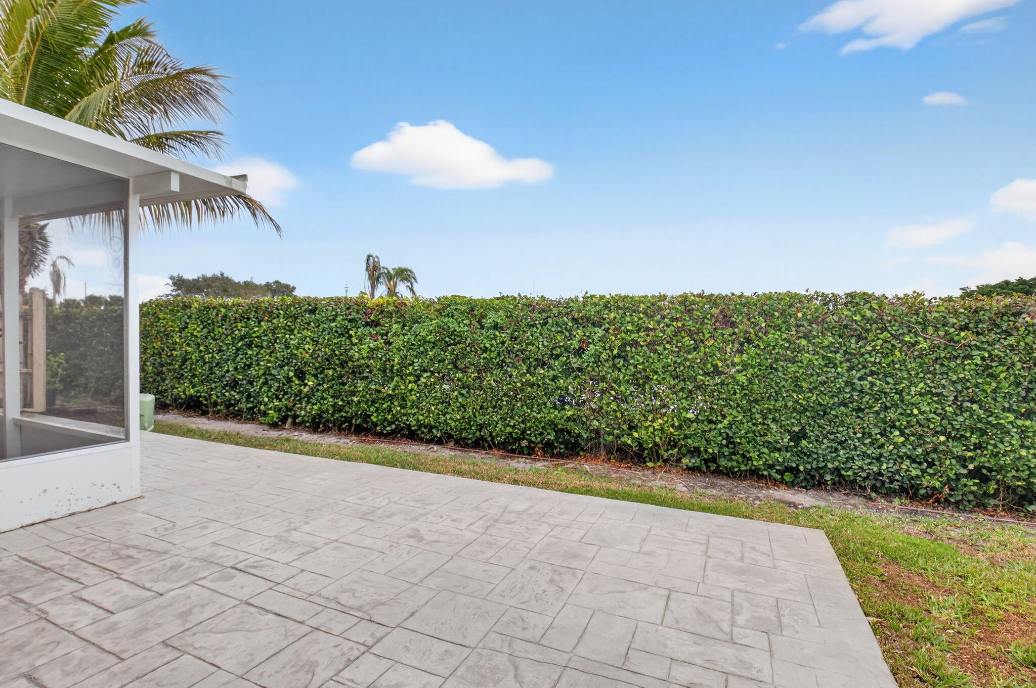 SAWGRASS LAKES HOMES - Residential
