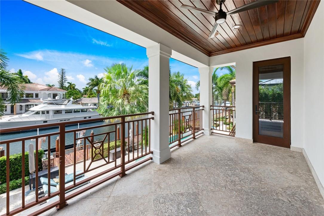 SEVEN ISLES - Residential